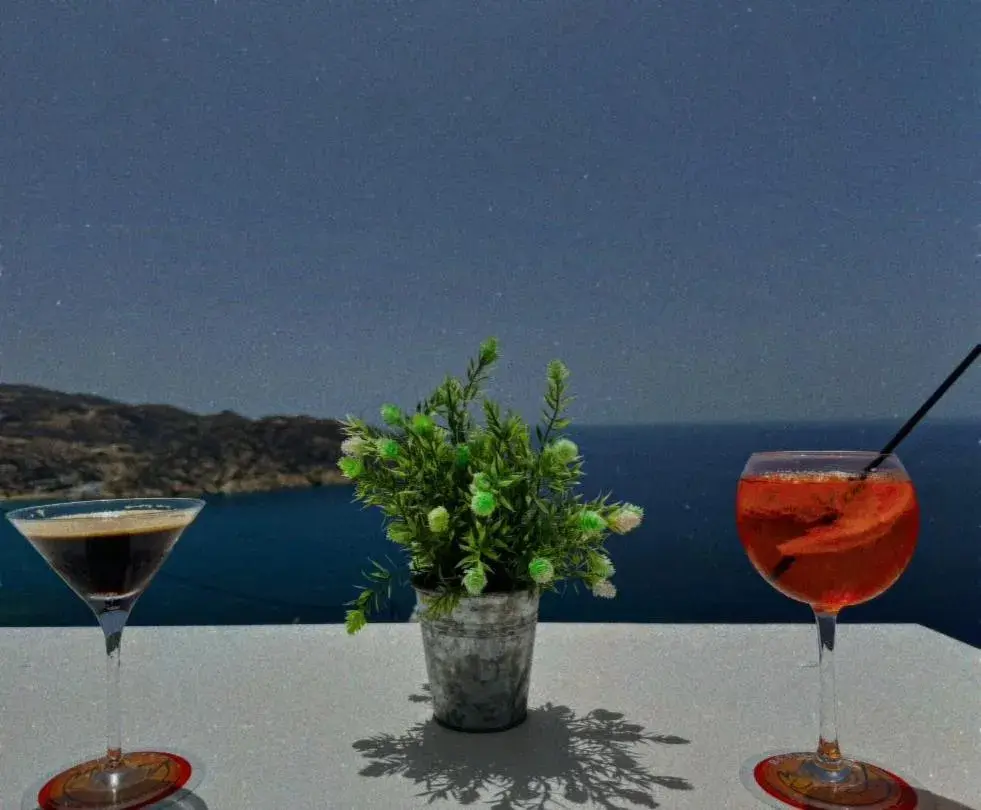 Property building in Hotel Petradi Property building in Hotel Petradi