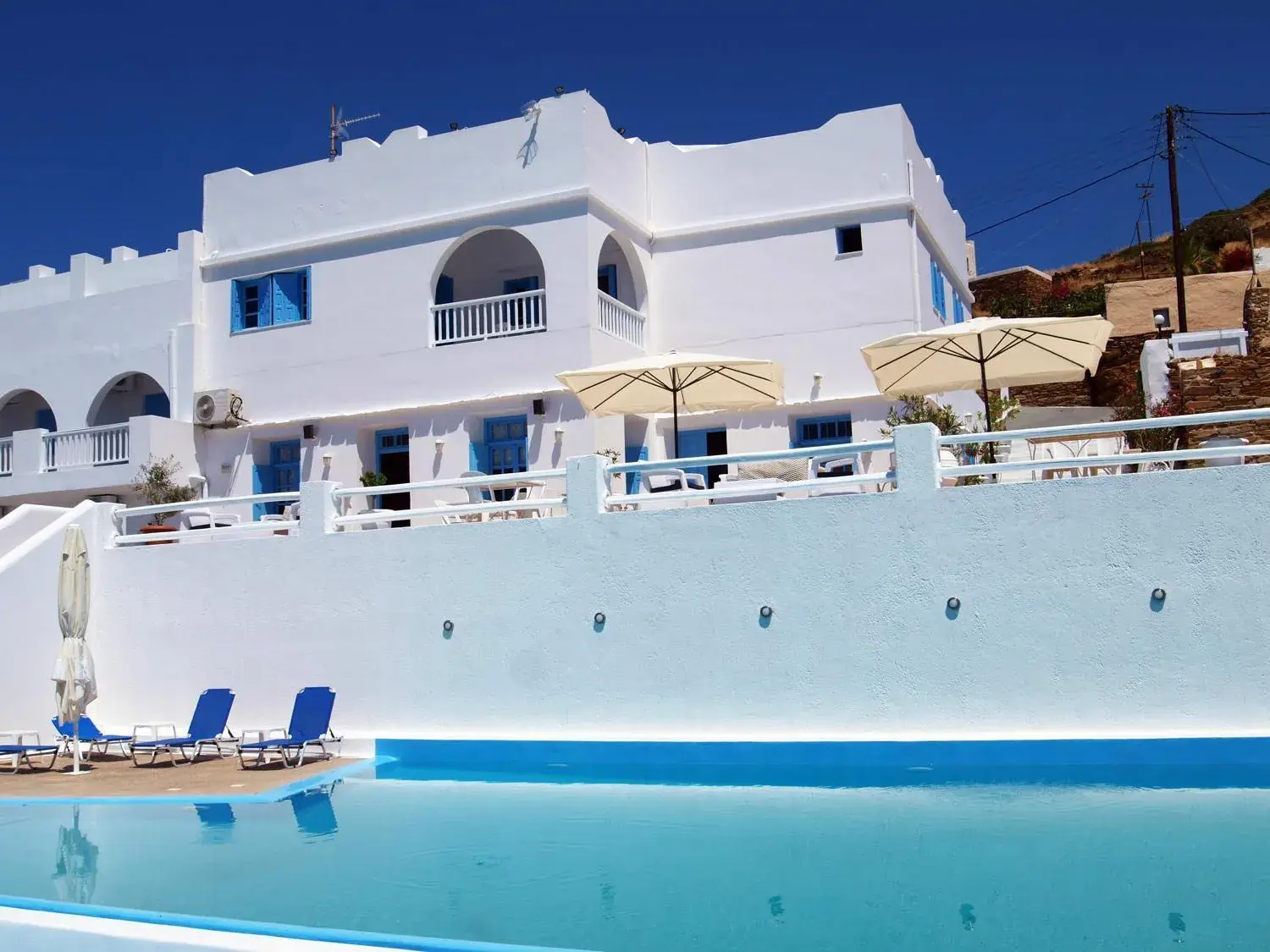 Property building in Hotel Petradi Property building in Hotel Petradi