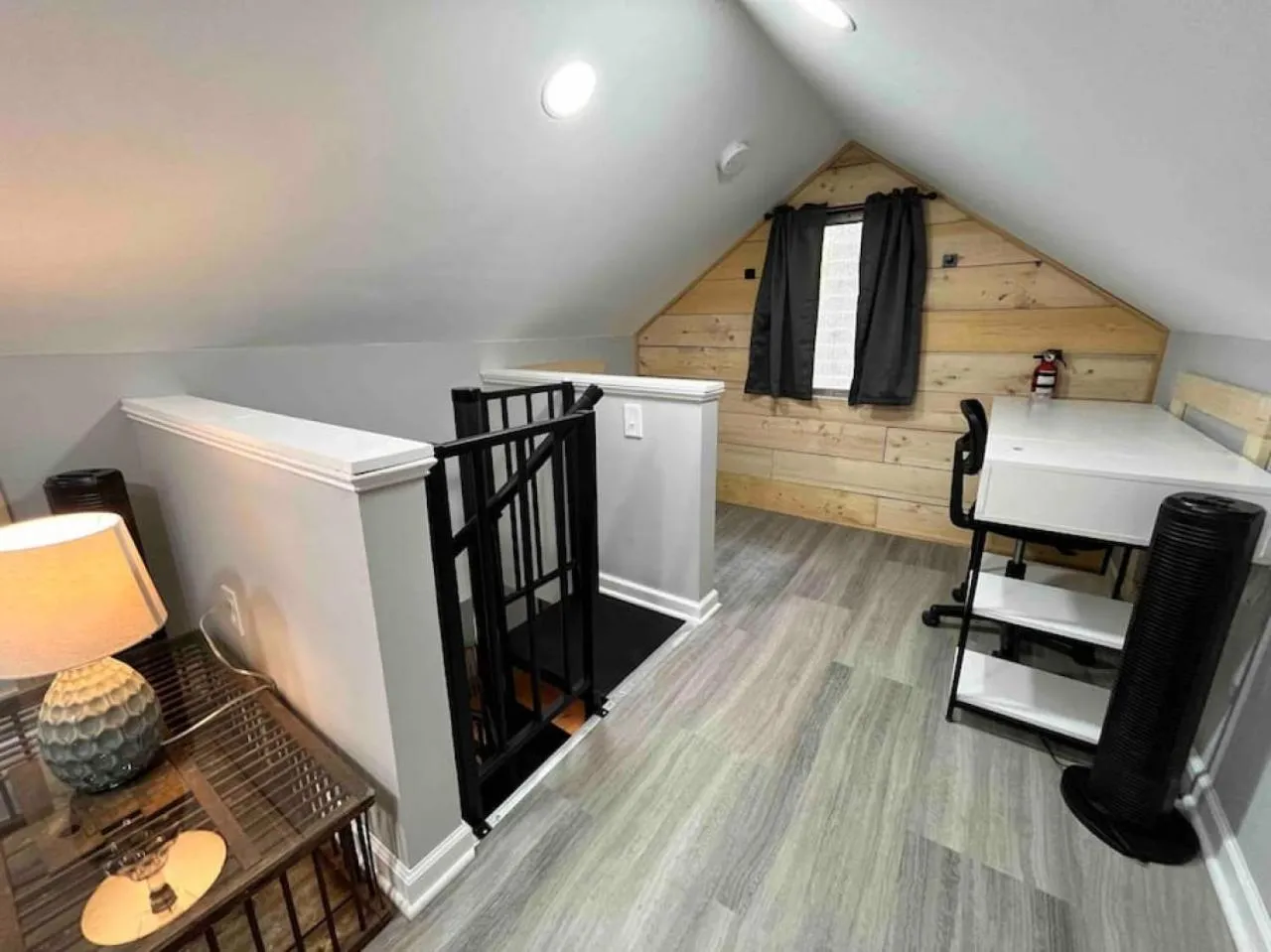 Bedroom, Bed in Wally's Cottage