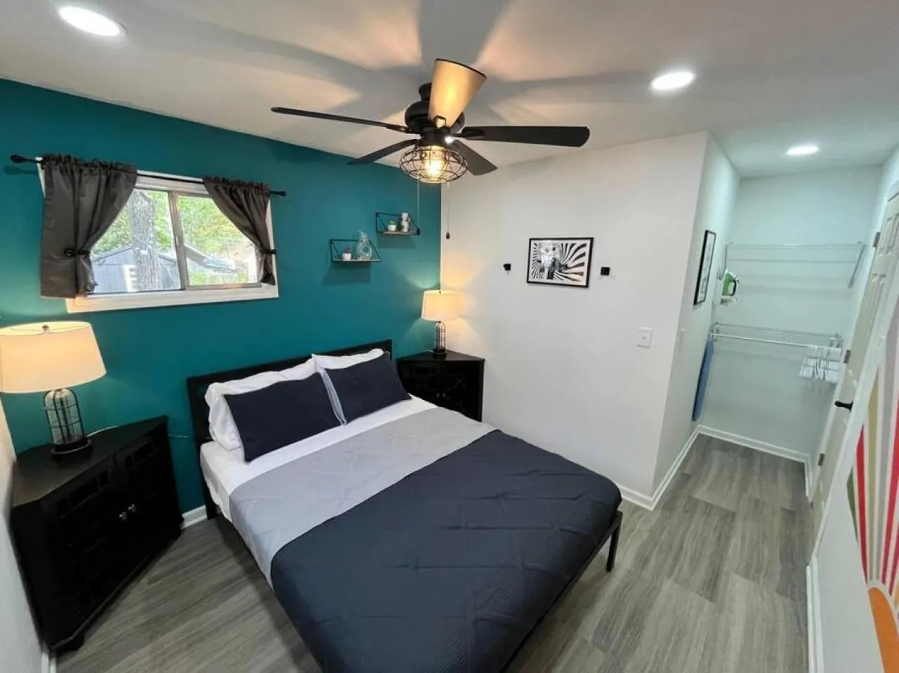 Bedroom, Bed in Wally's Cottage