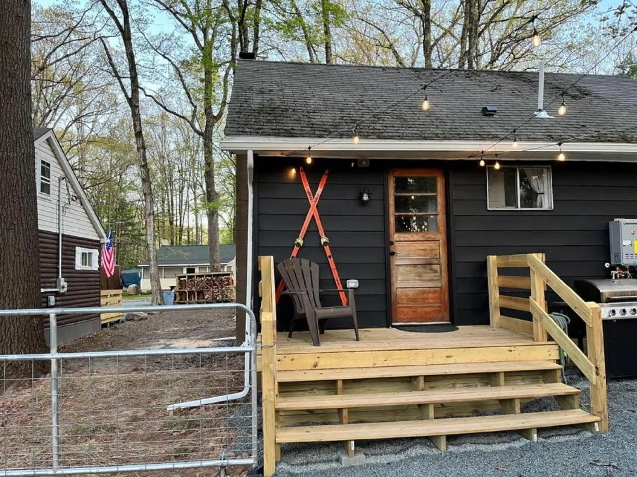 Property building in Wally's Cottage