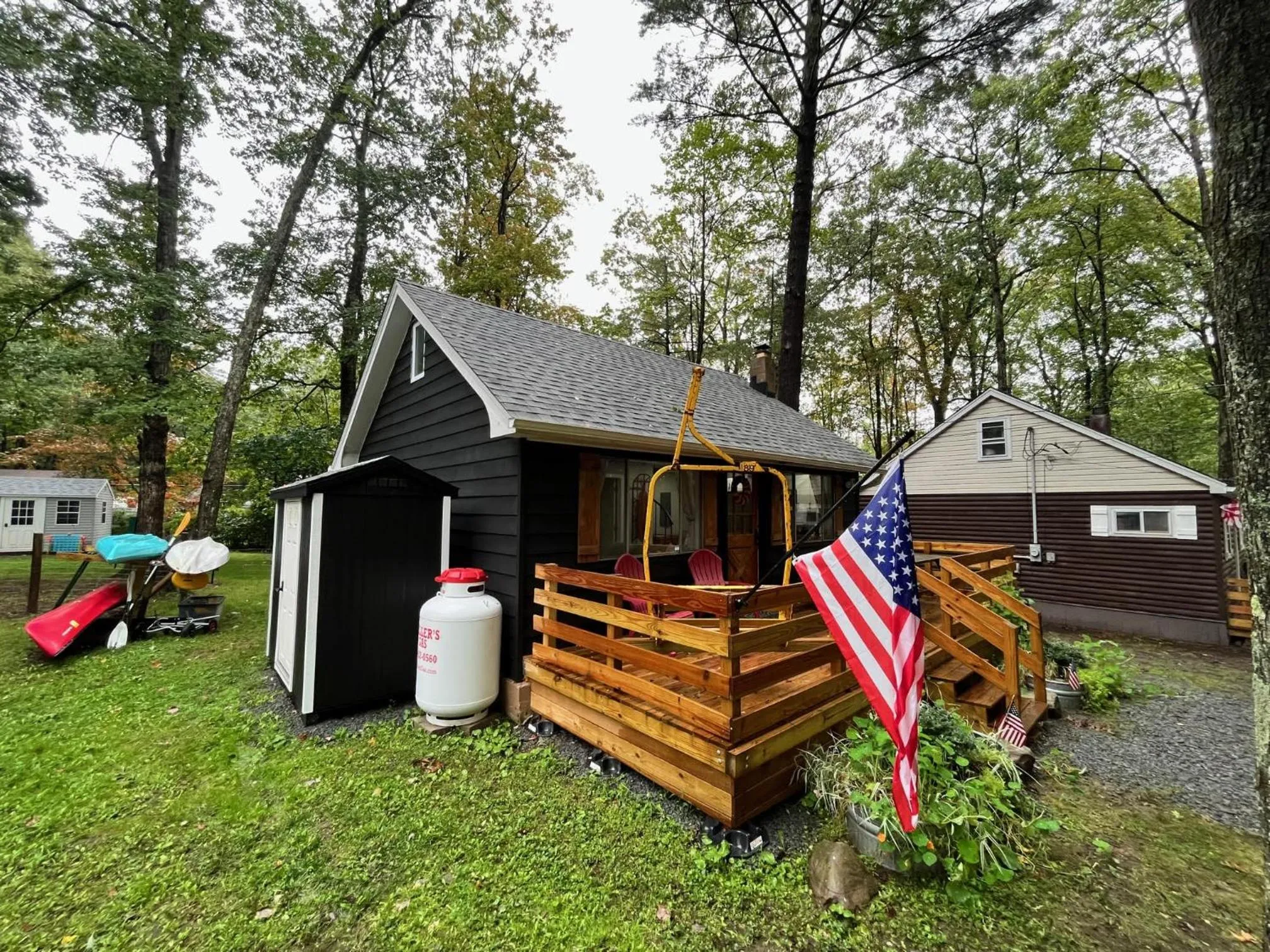Property building in Wally's Cottage