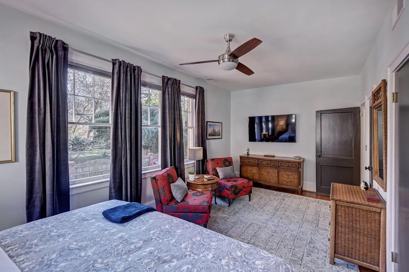 Bed in The Home Collection CLT: Lamar Avenue