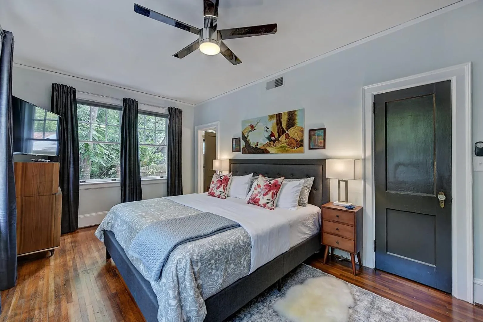 Bed in The Home Collection CLT: Lamar Avenue