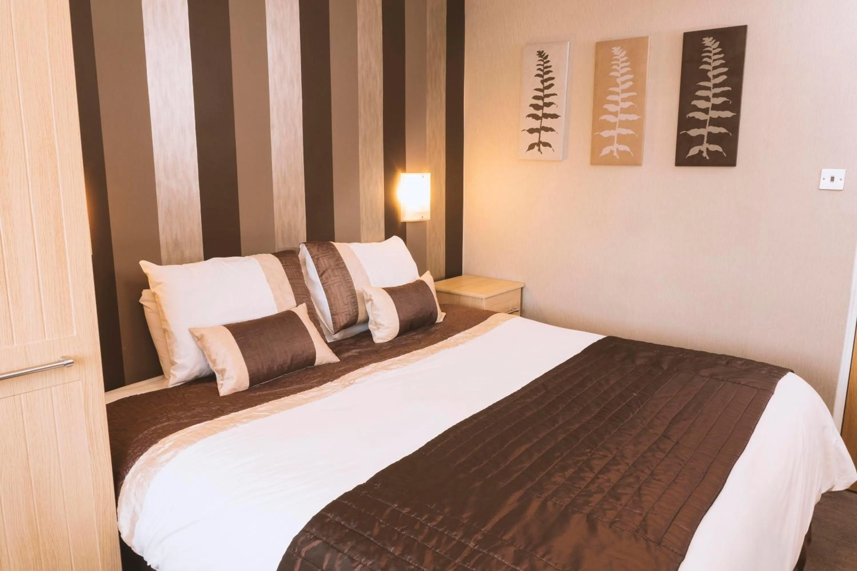 Bedroom, Bed in Trivelles Park Hotel