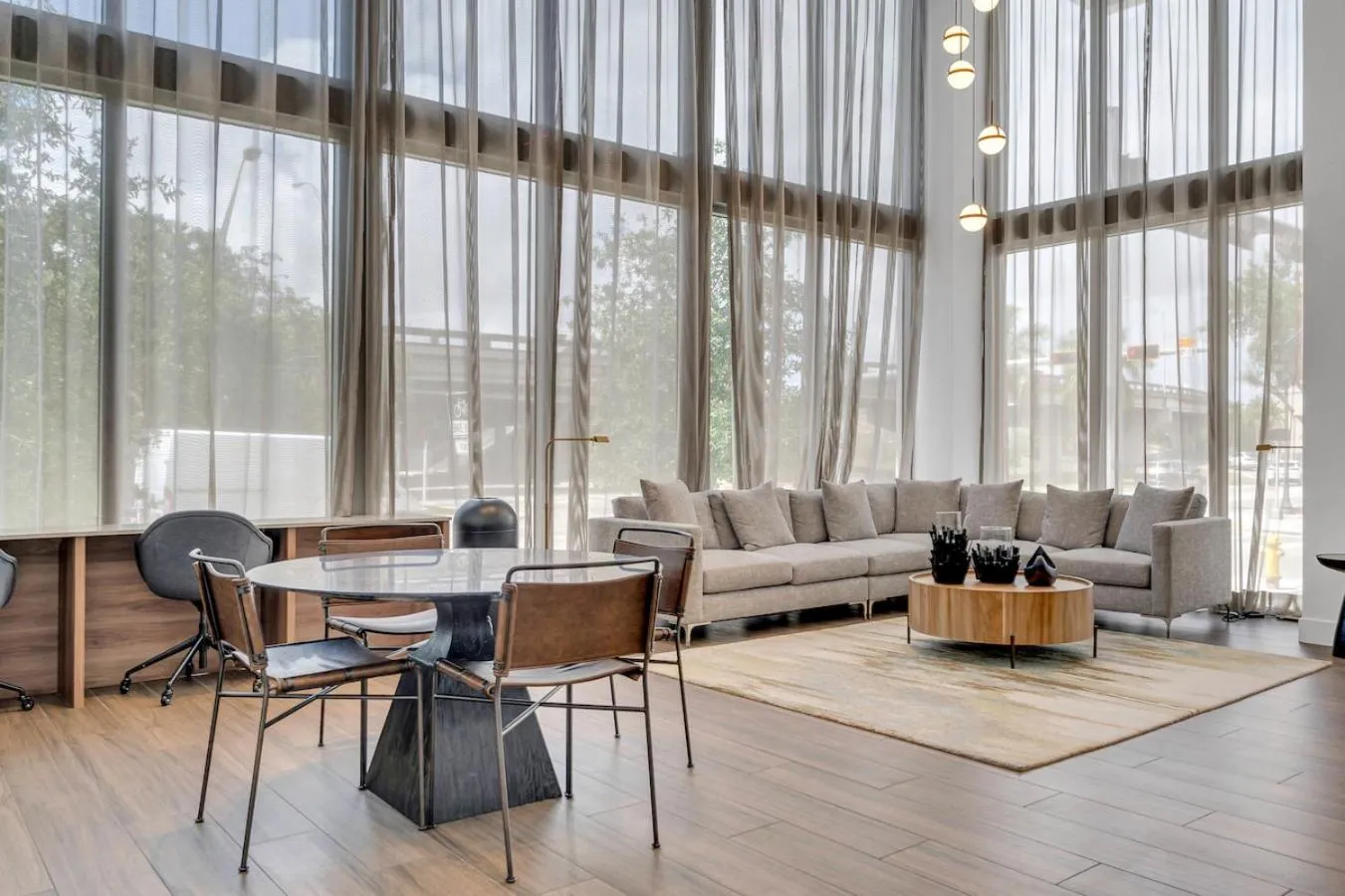 Modern Unit in Downtown Miami With Free Parking