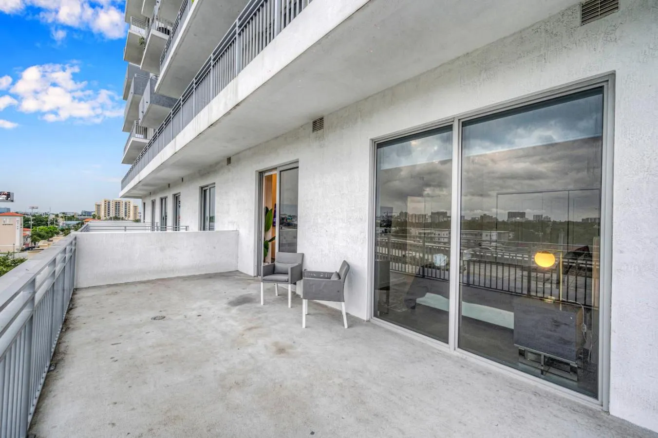 Modern Unit in Downtown Miami With Free Parking
