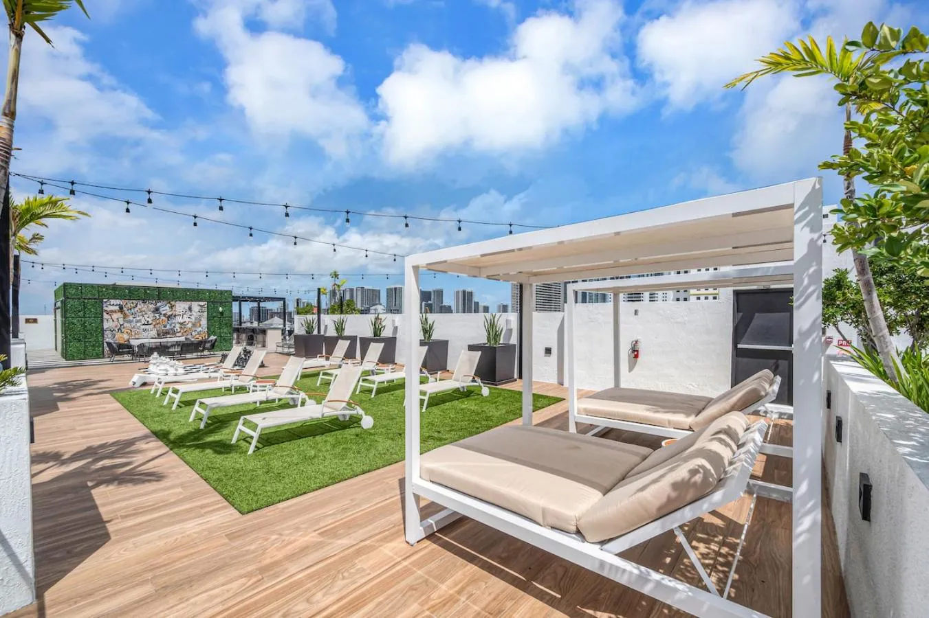 Modern Unit in Downtown Miami With Free Parking