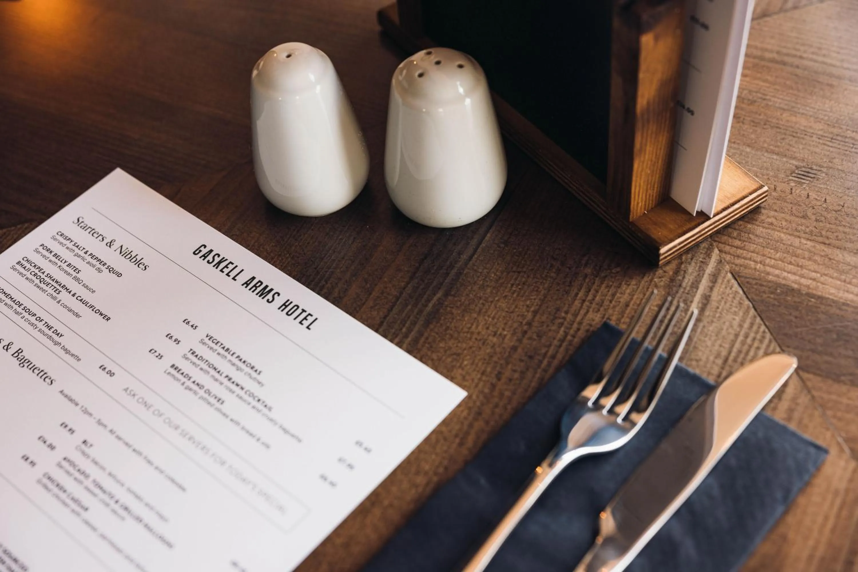 Restaurant/places to eat in Gaskell Arms