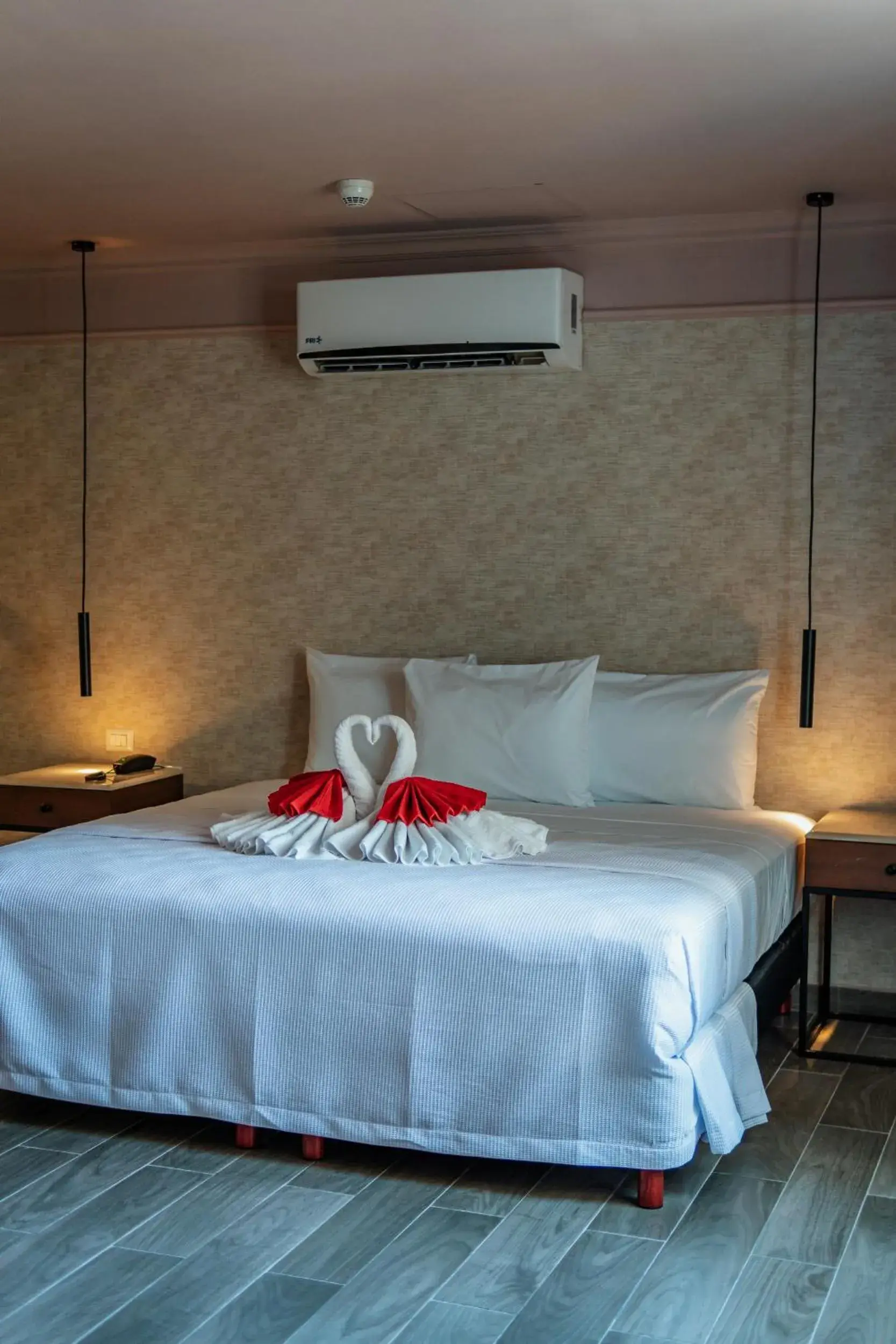Deluxe Suite with Spa Bath in Hotel MID Project Deluxe Suite with Spa Bath in Hotel MID Project