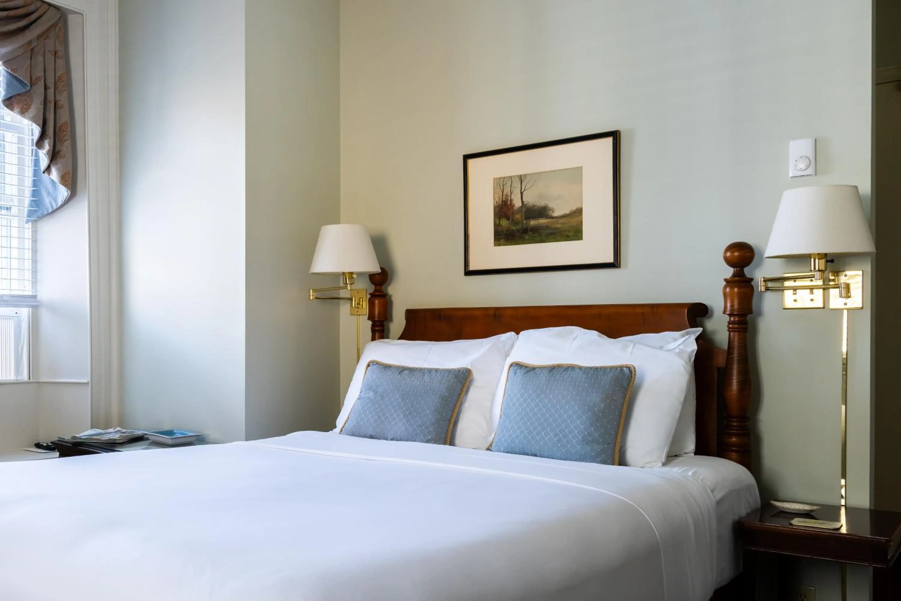 Bedroom, Bed in Francis Malbone House