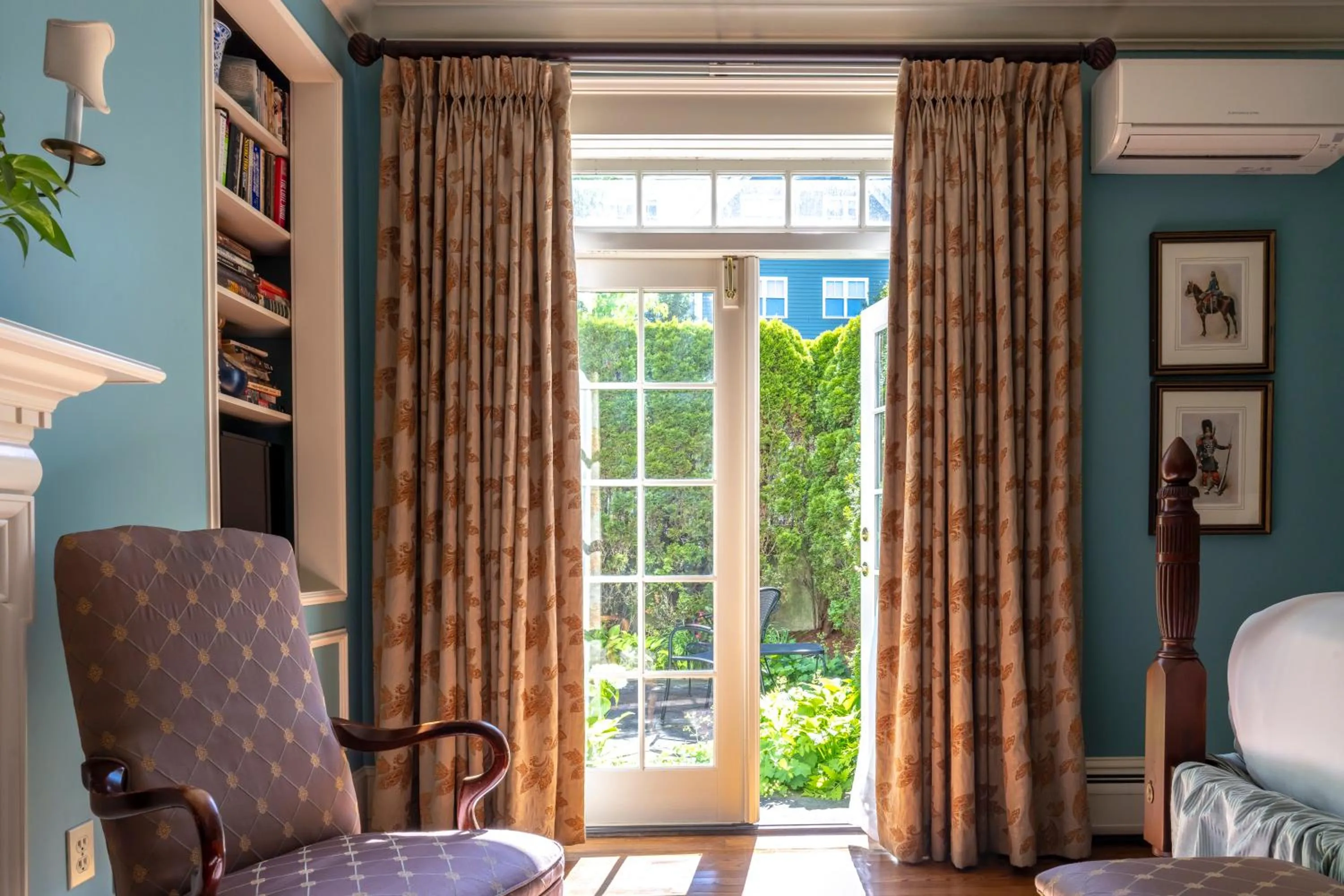 Patio in Francis Malbone House