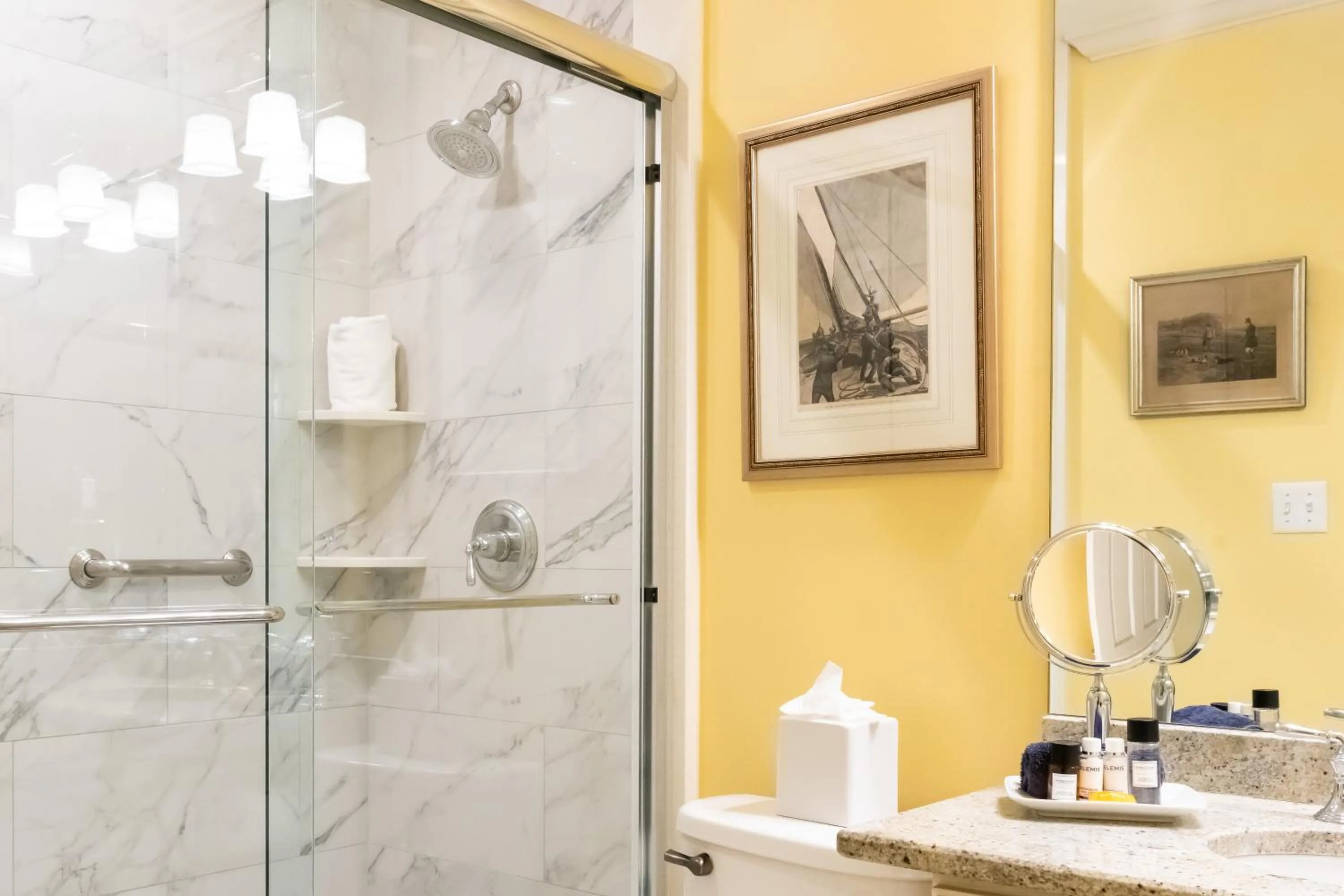 Shower in Francis Malbone House