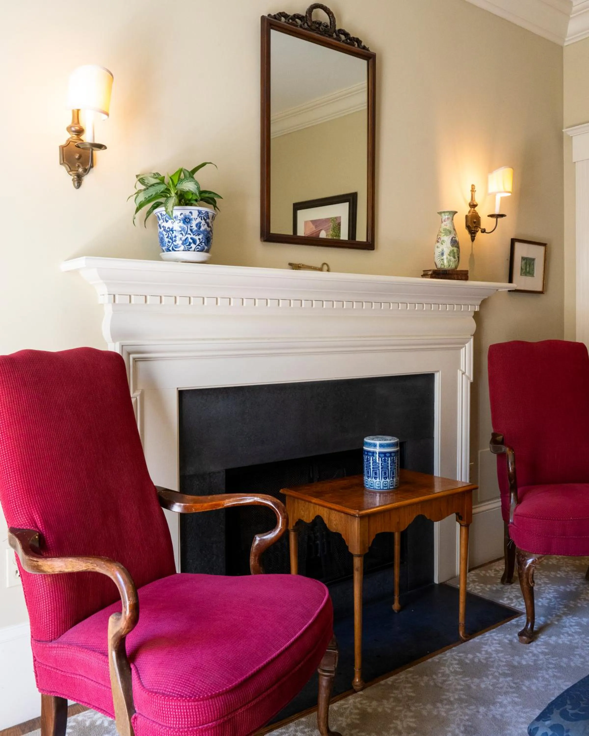 Seating area in Francis Malbone House