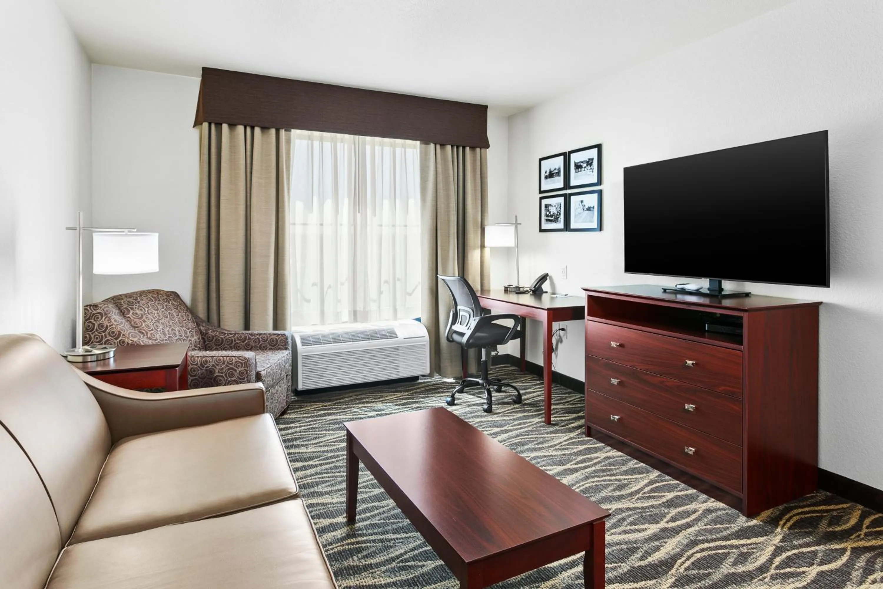 Cobblestone Hotel & Suites - Wickenburg