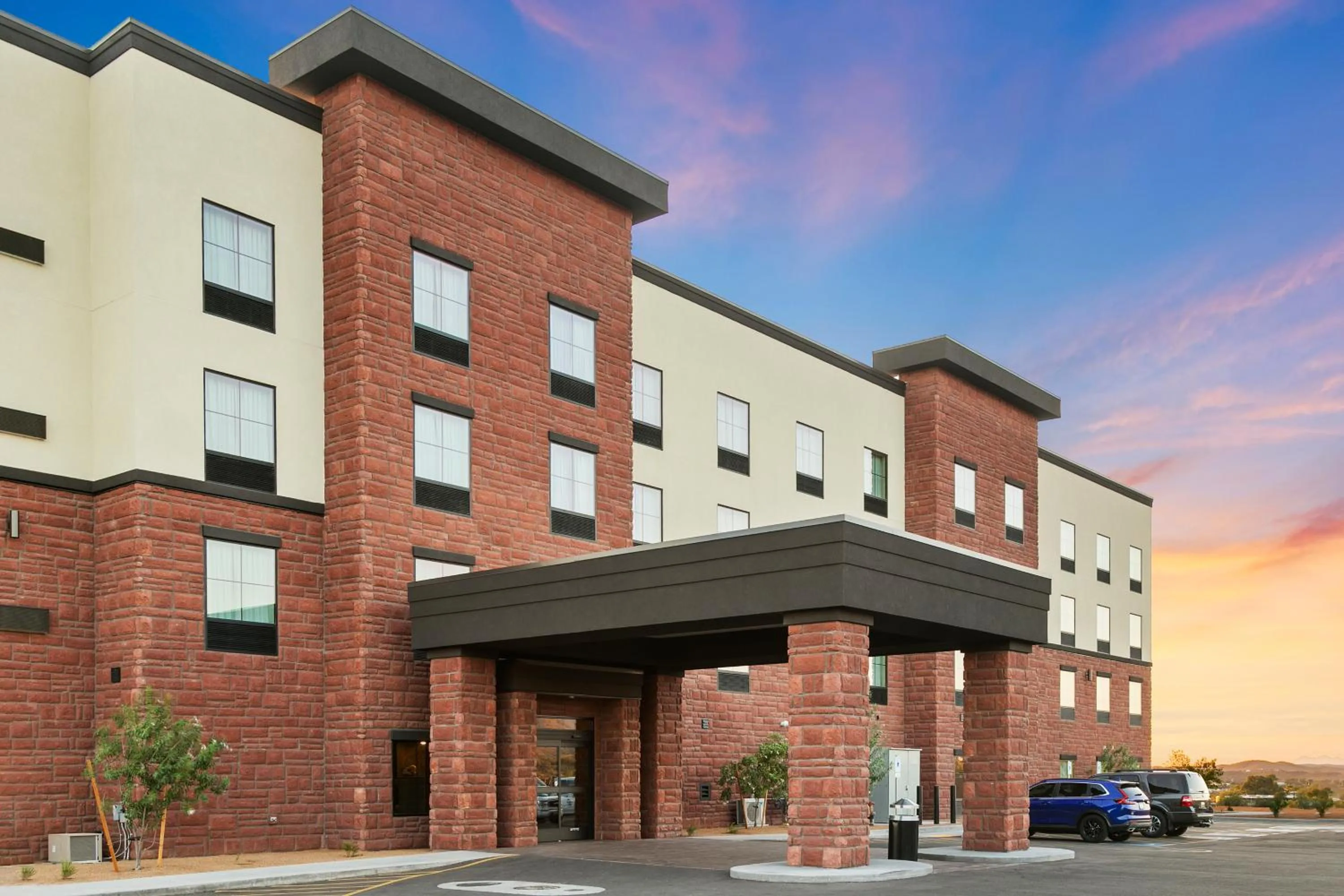 Cobblestone Hotel & Suites - Wickenburg