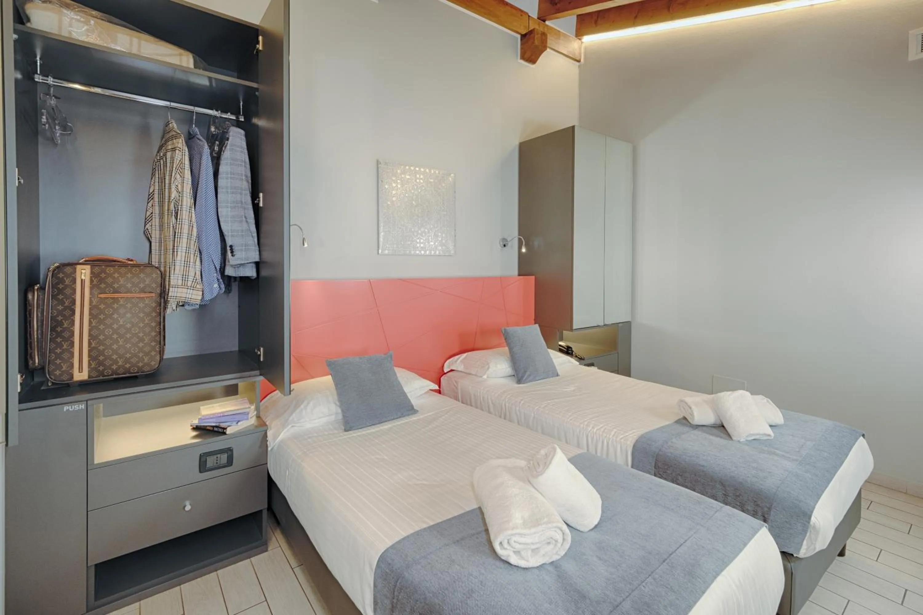 Photo of the whole room, Bed in Hotel Fontana Verona