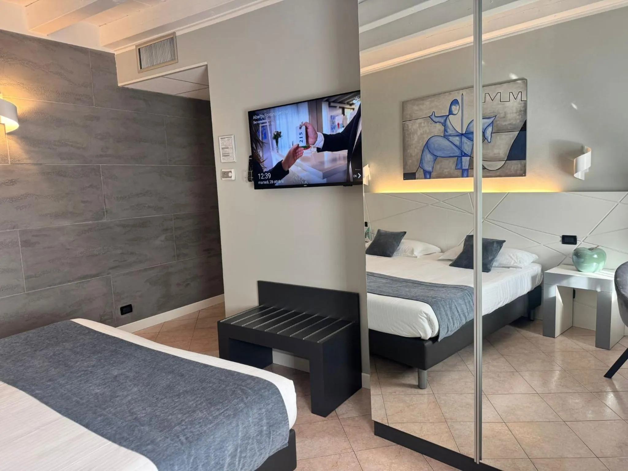 Photo of the whole room, Bed in Hotel Fontana Verona