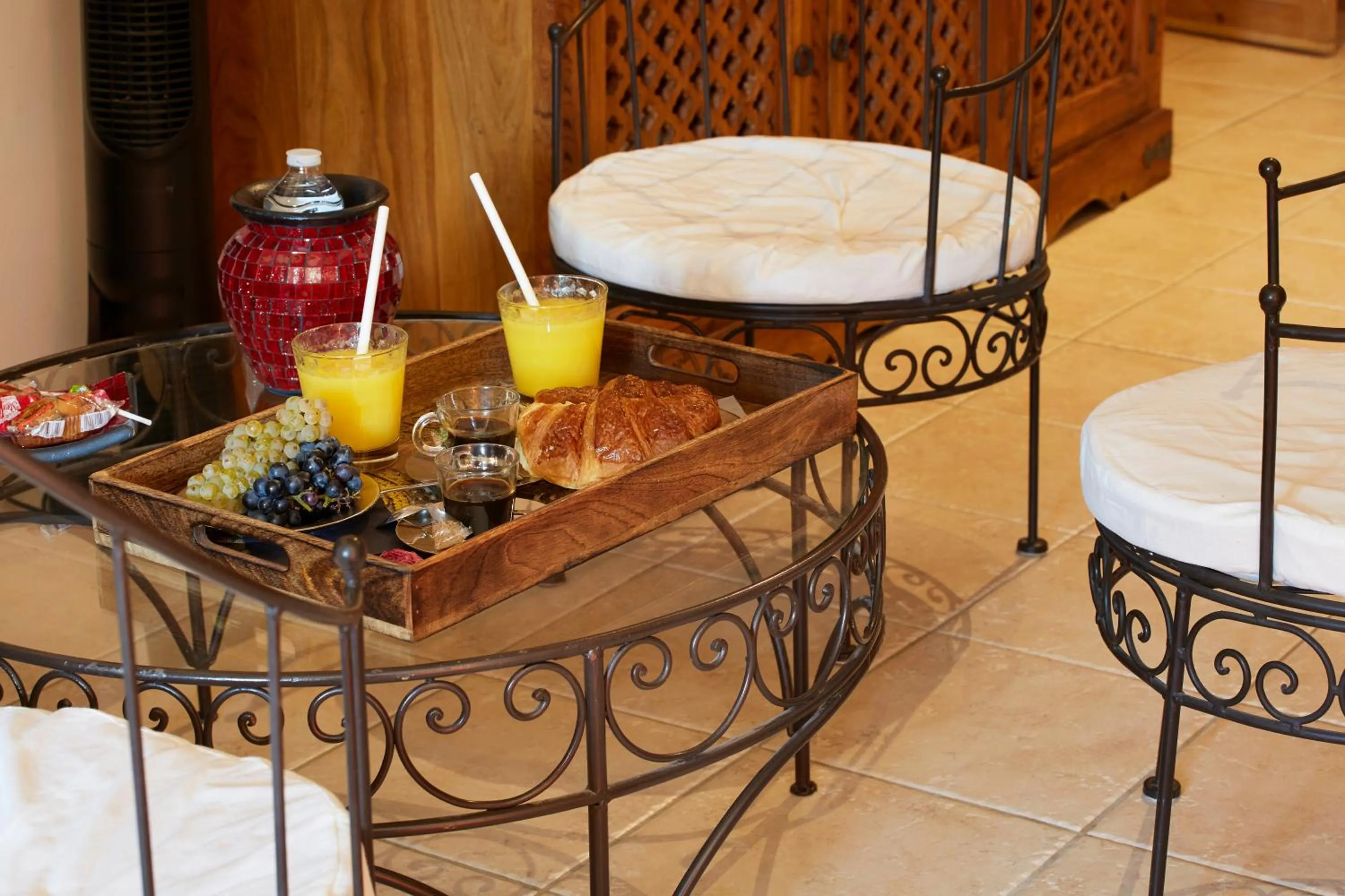 Breakfast in Le Clos Des Anges