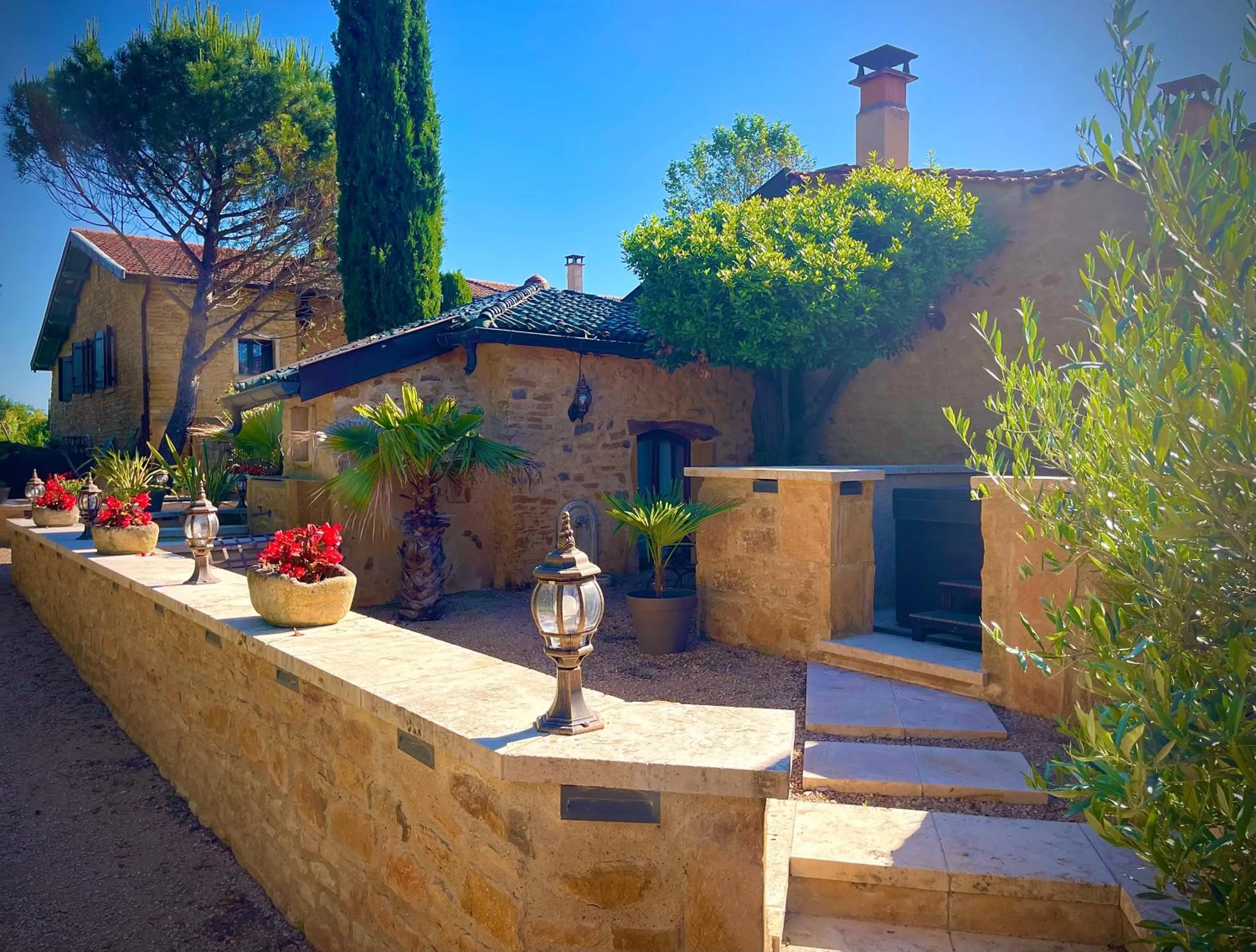 Property building in Le Clos Des Anges