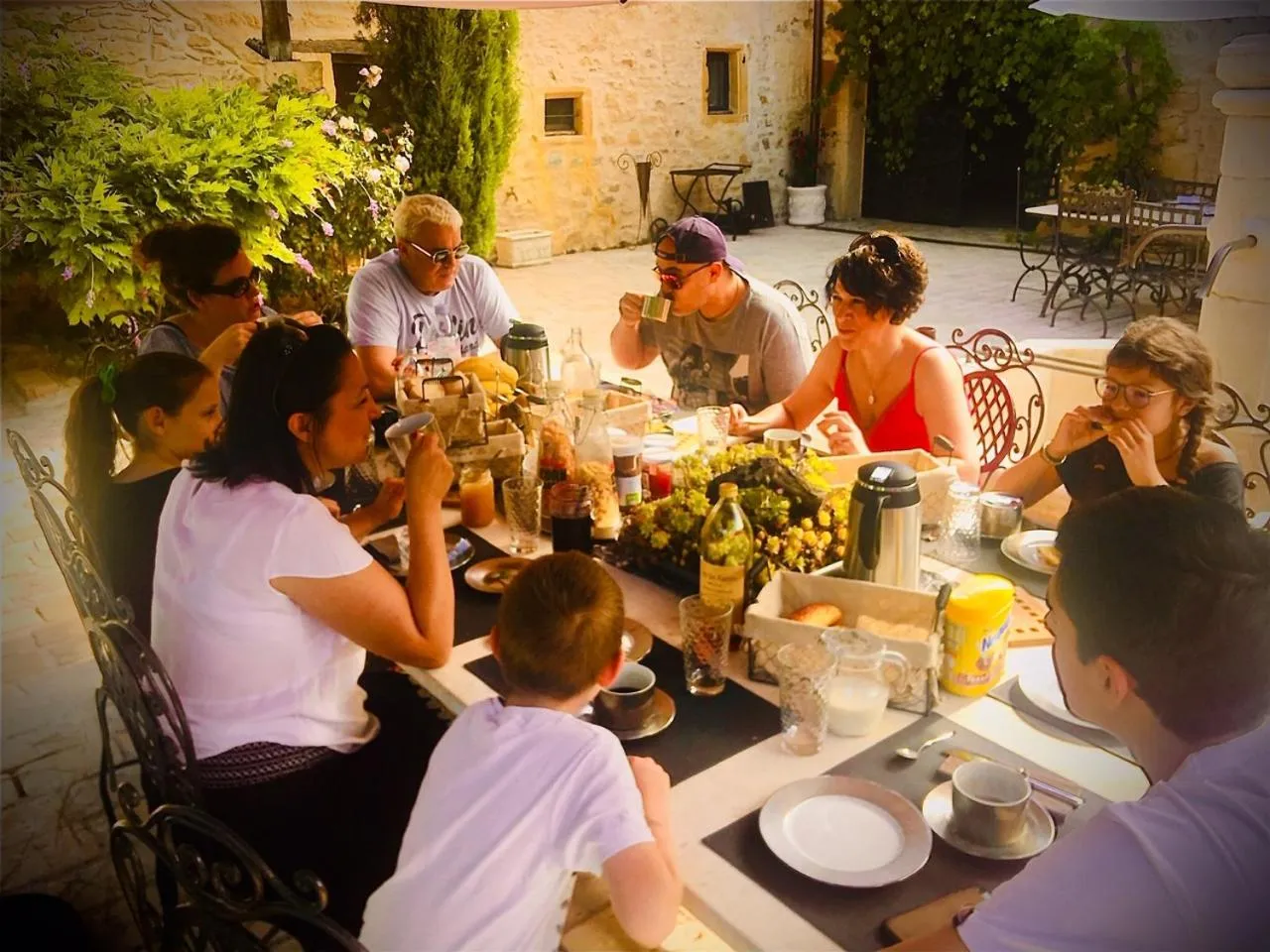 Dining area in Le Clos Des Anges