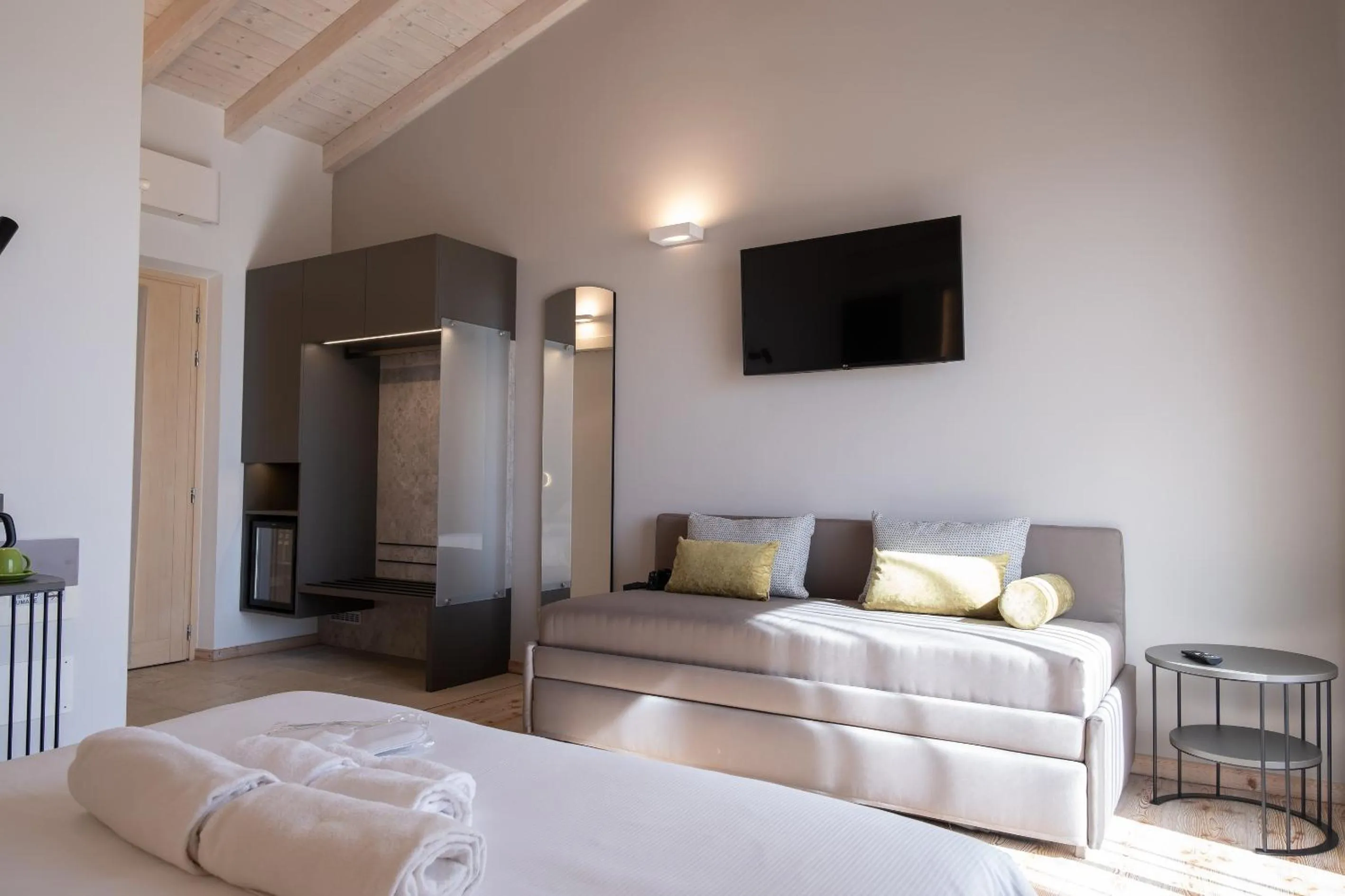 TV and multimedia, Bed in La Cipressina B&B