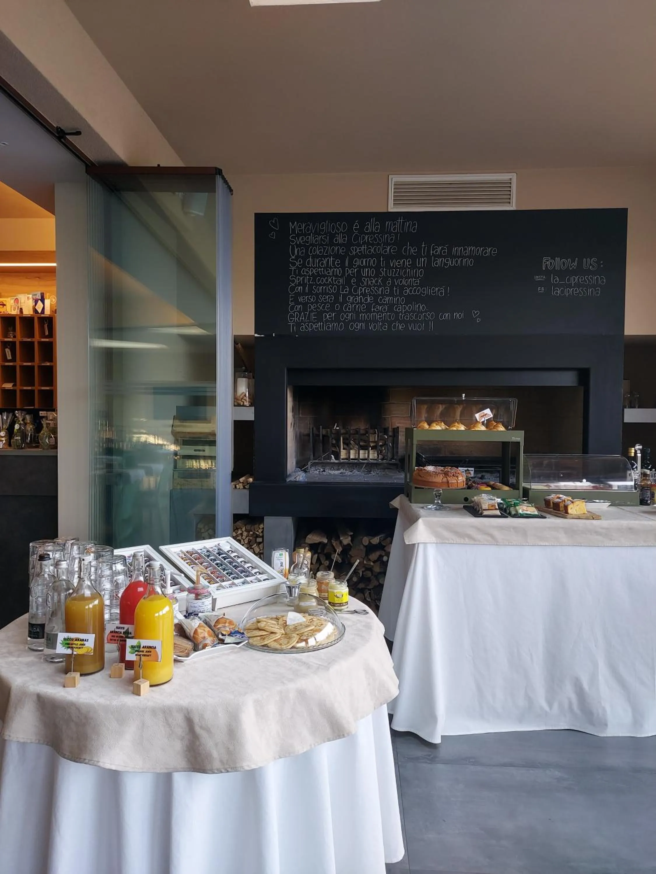 Food and drinks in La Cipressina B&B