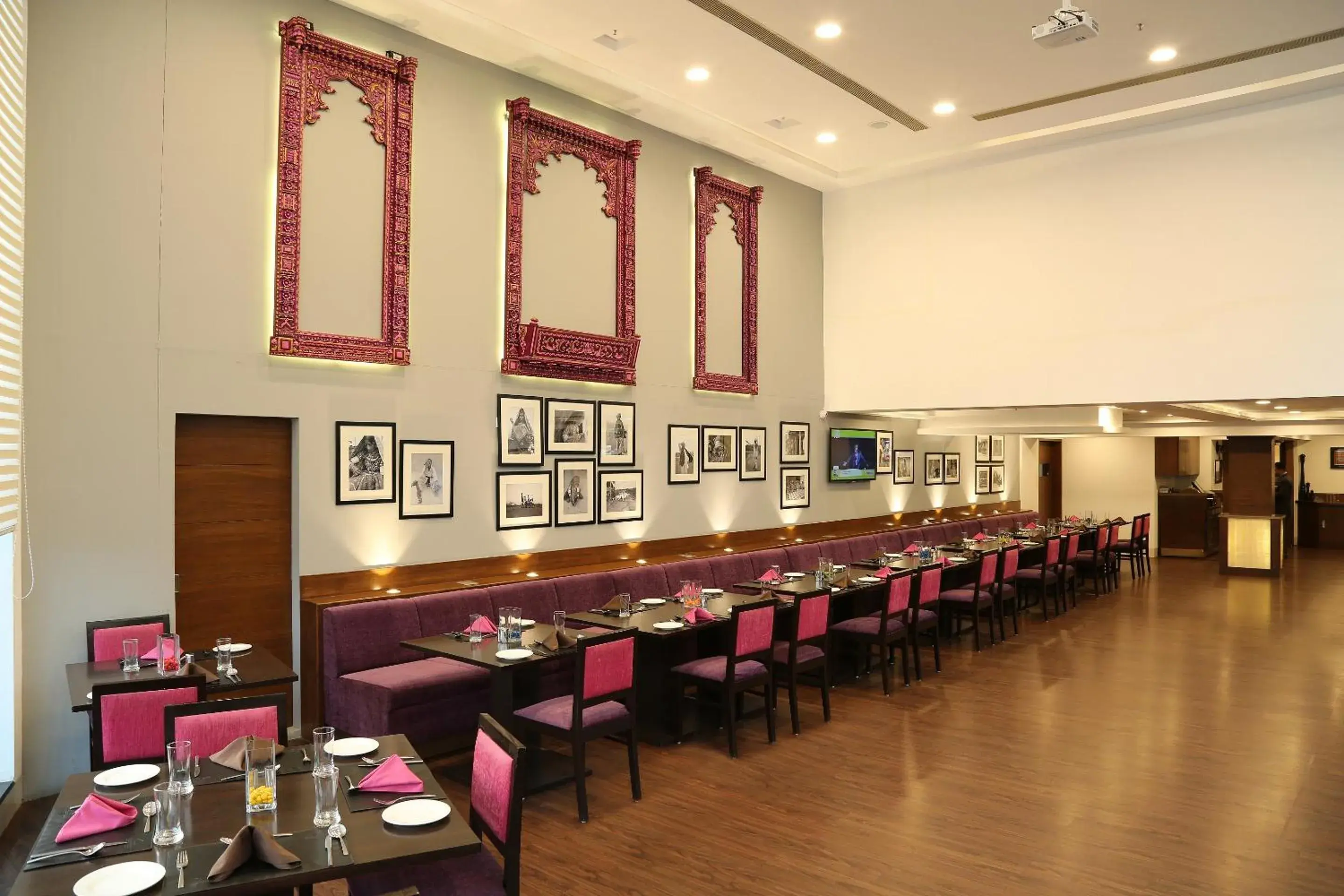 Breakfast in The Cloud Hotel Breakfast in The Cloud Hotel