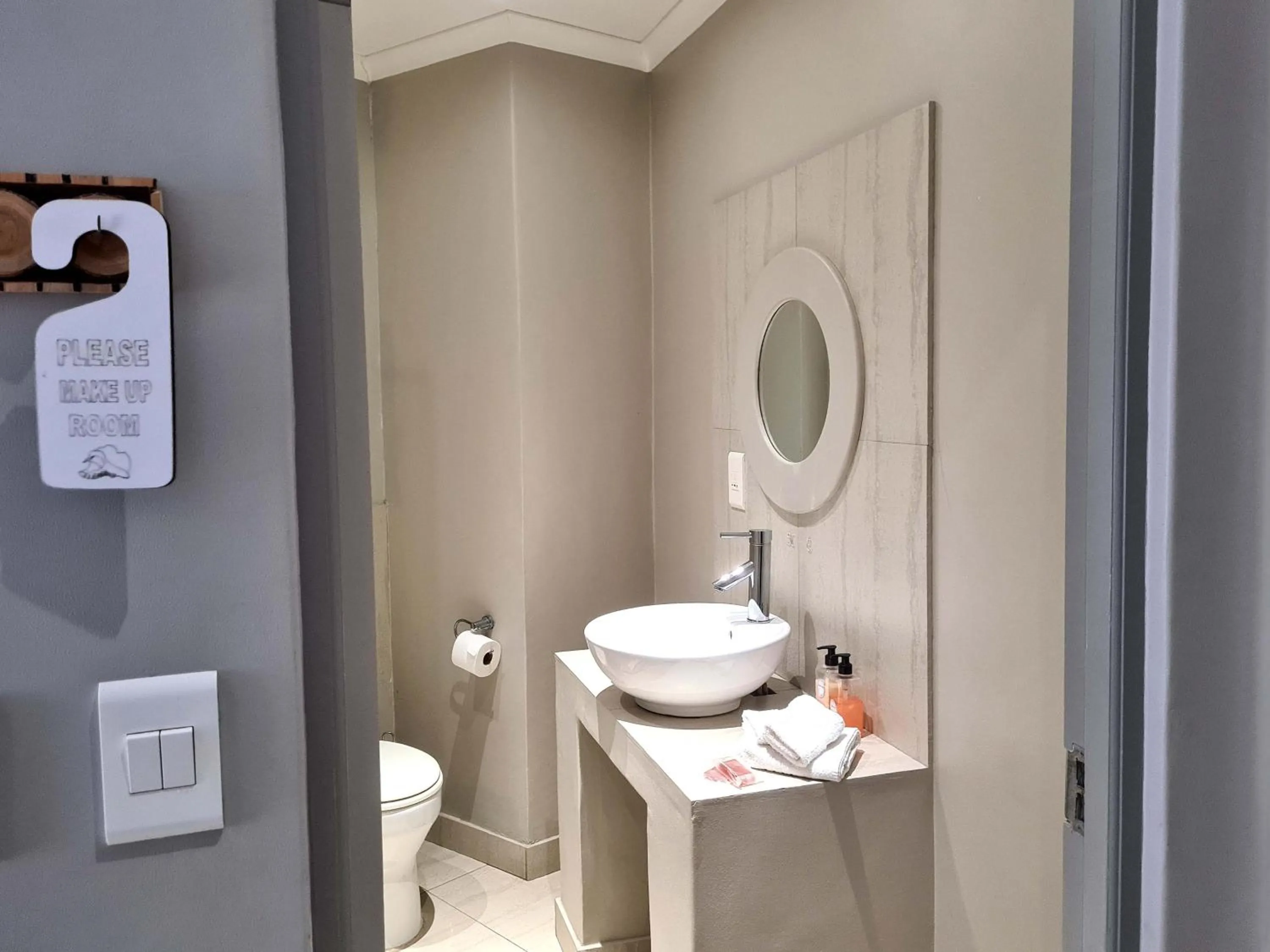 Toilet in Crystal Lagoon Lodge