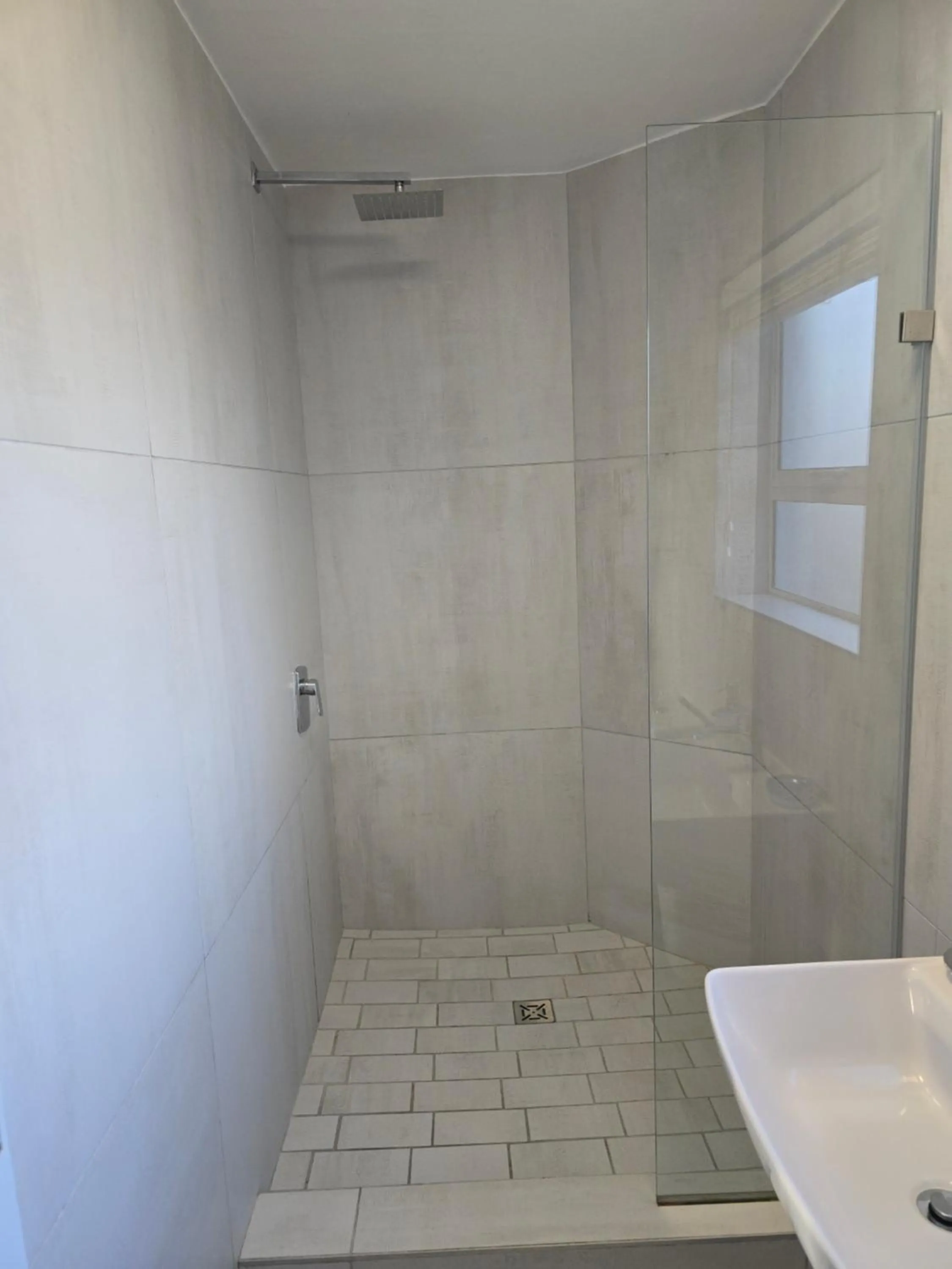 Shower in Crystal Lagoon Lodge