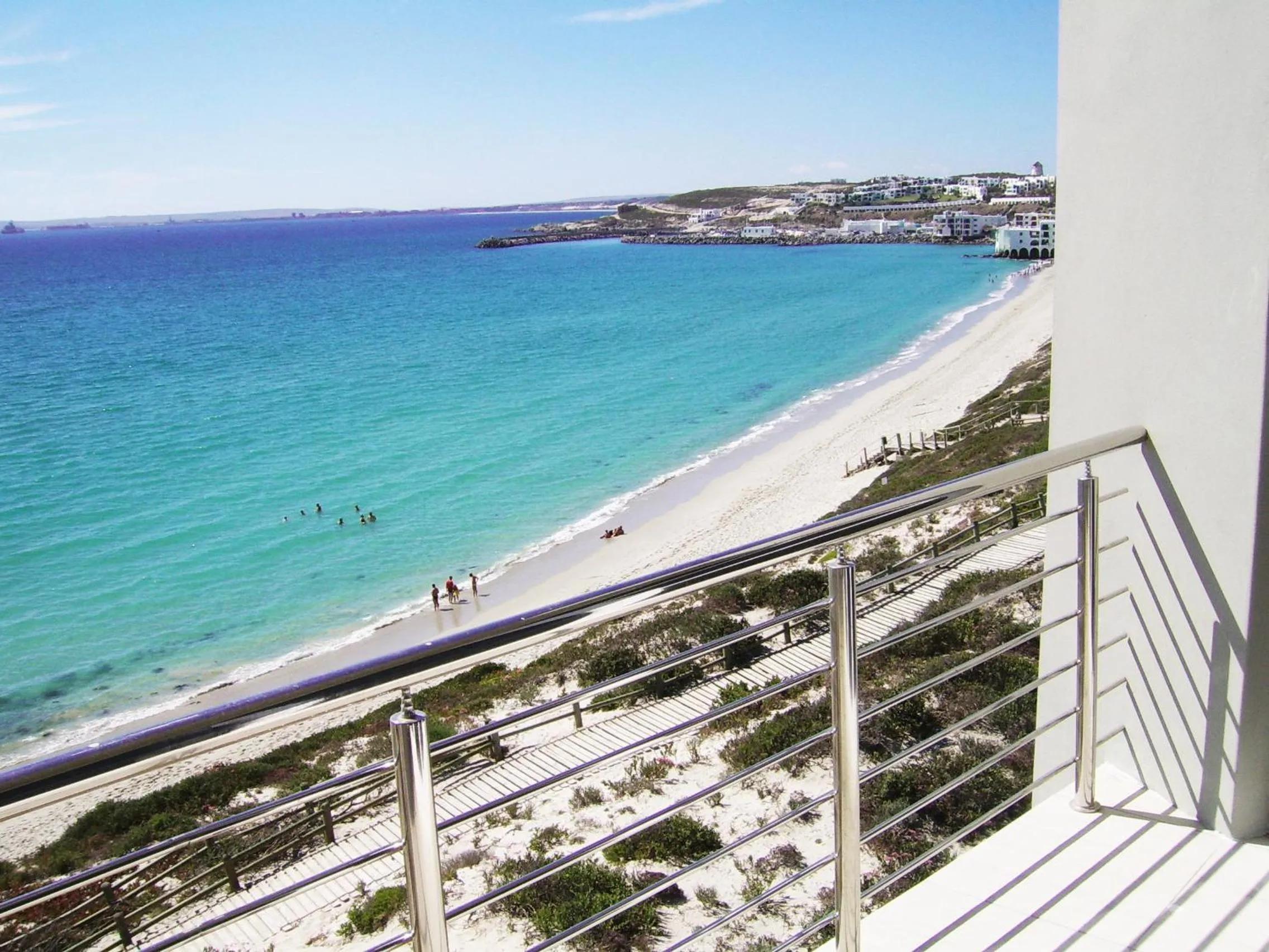 Summer in Crystal Lagoon Lodge