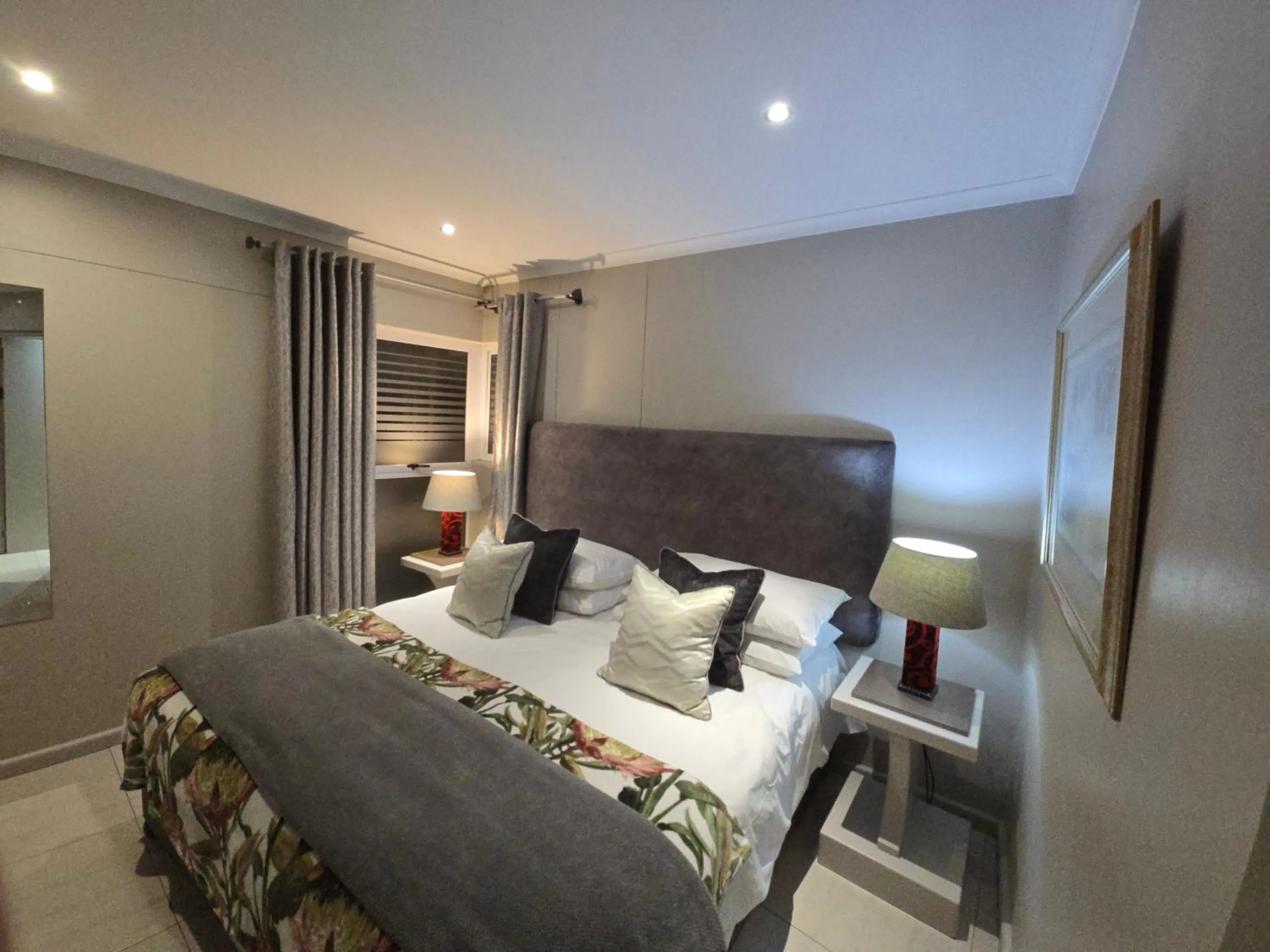 Bedroom, Bed in Crystal Lagoon Lodge