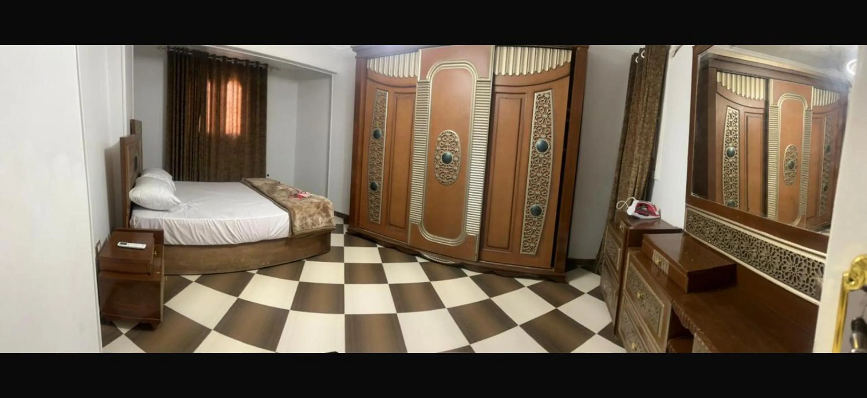 Bed in Al Haram, Giza, Cairo Egypt
