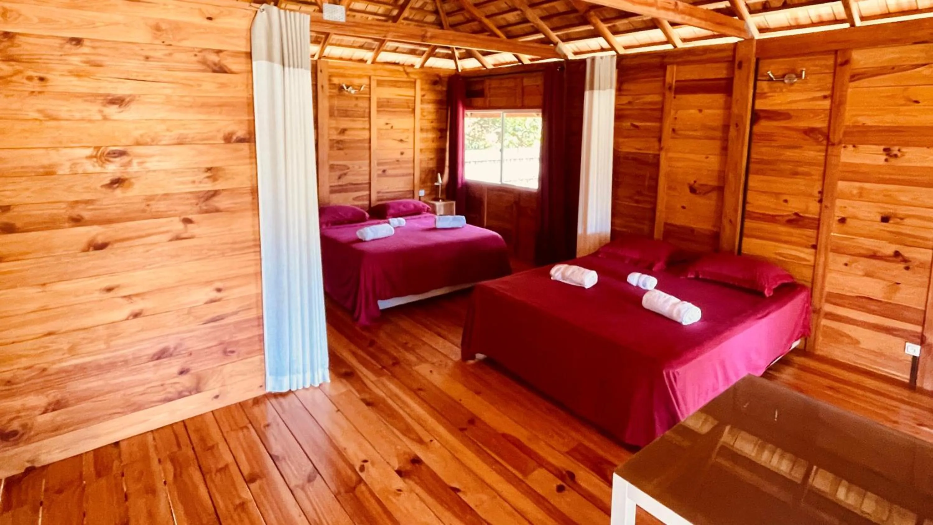 Bed in RAIATEA - Orion Hoe Bungalow