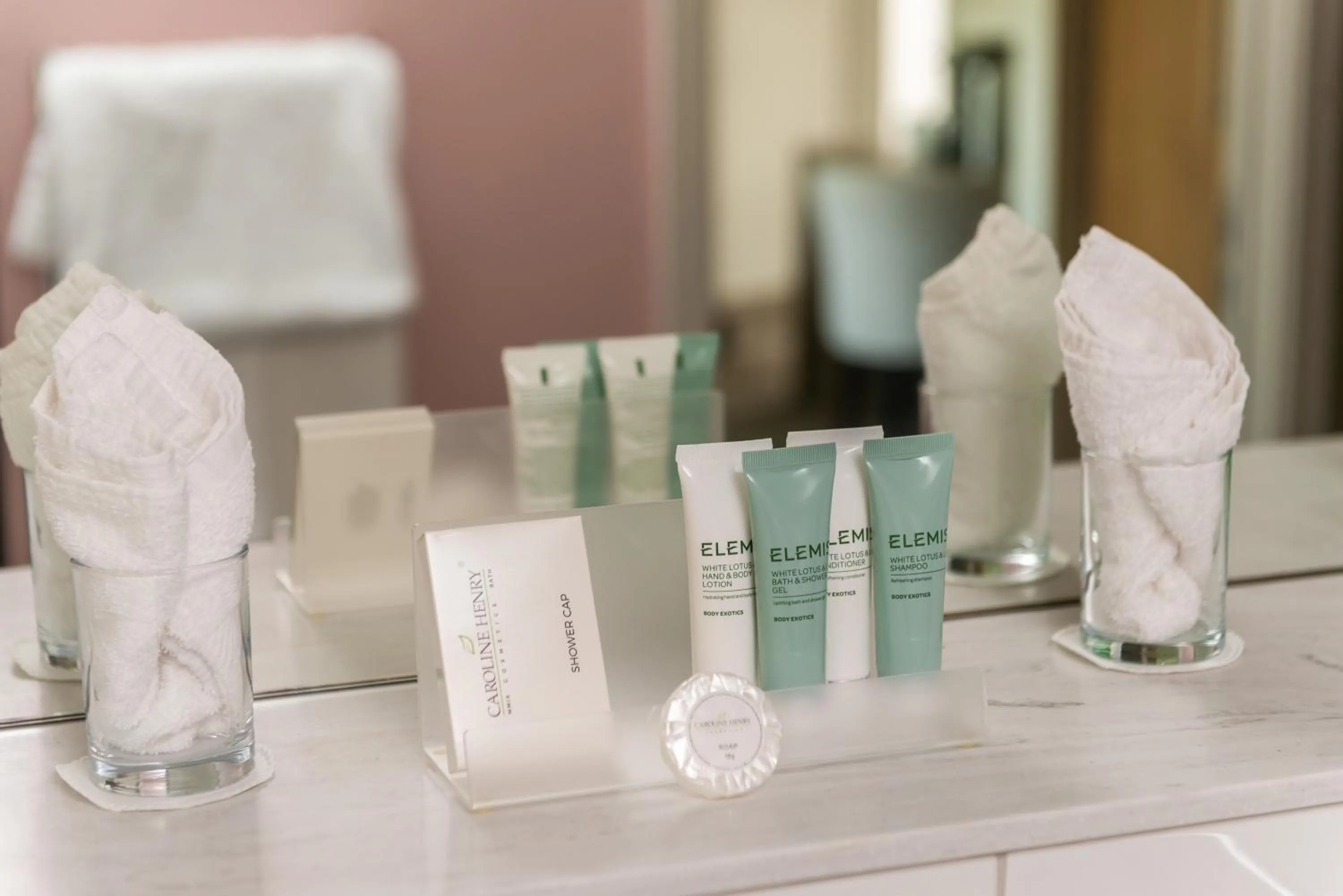 Bathroom in Hatherley Manor Hotel & Spa