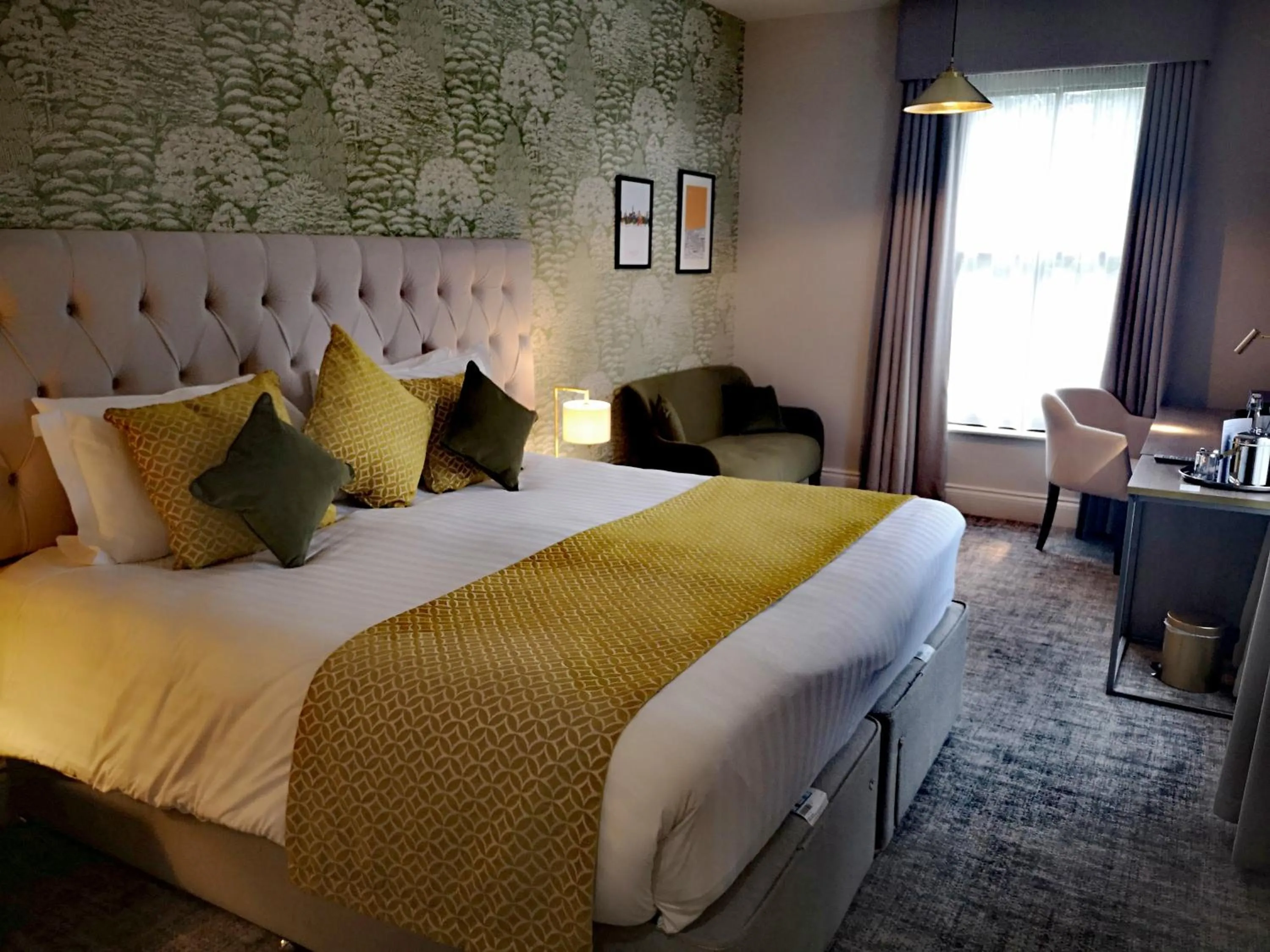 Bedroom, Bed in Hatherley Manor Hotel & Spa