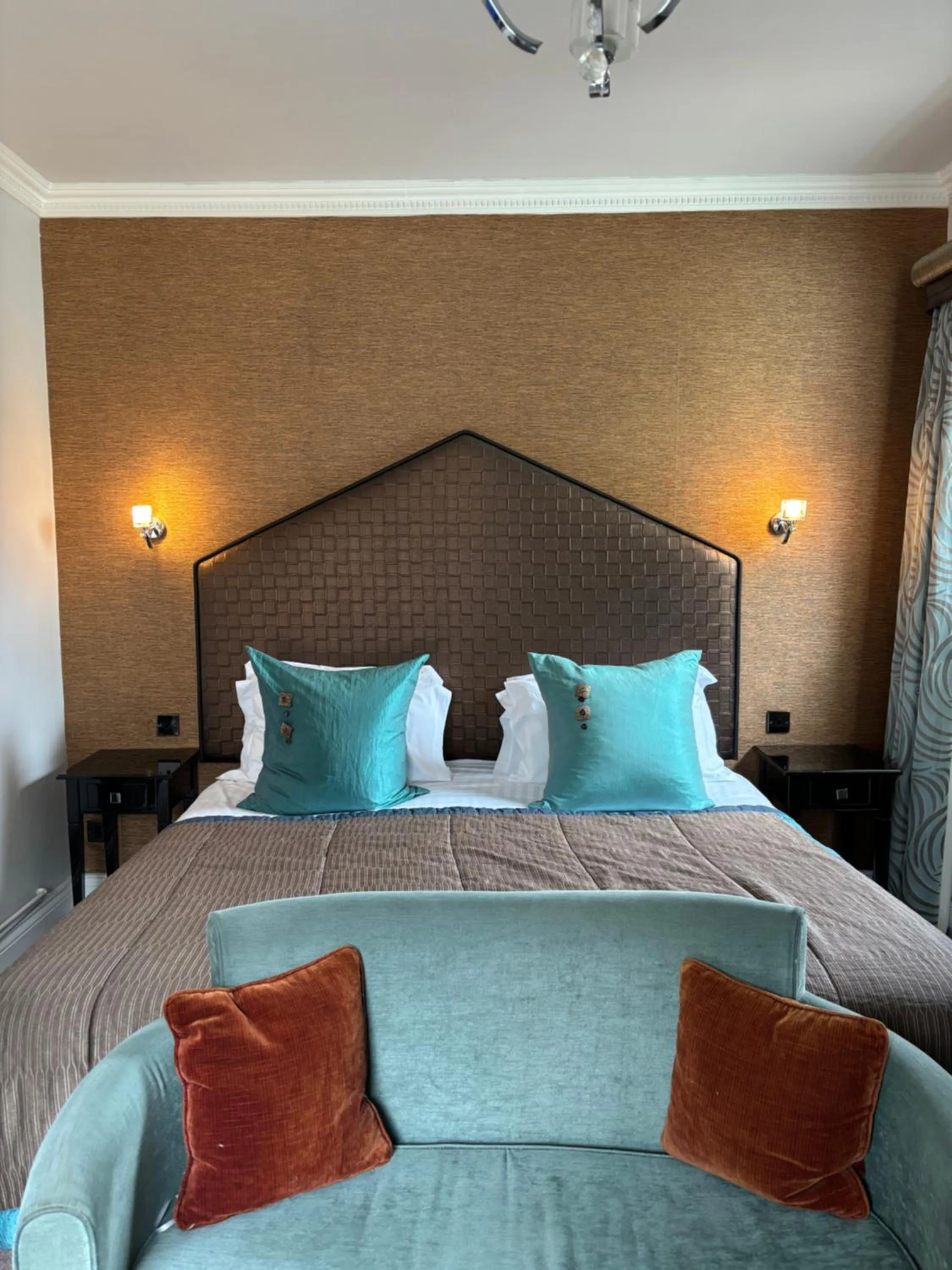 Bed in Hatherley Manor Hotel & Spa