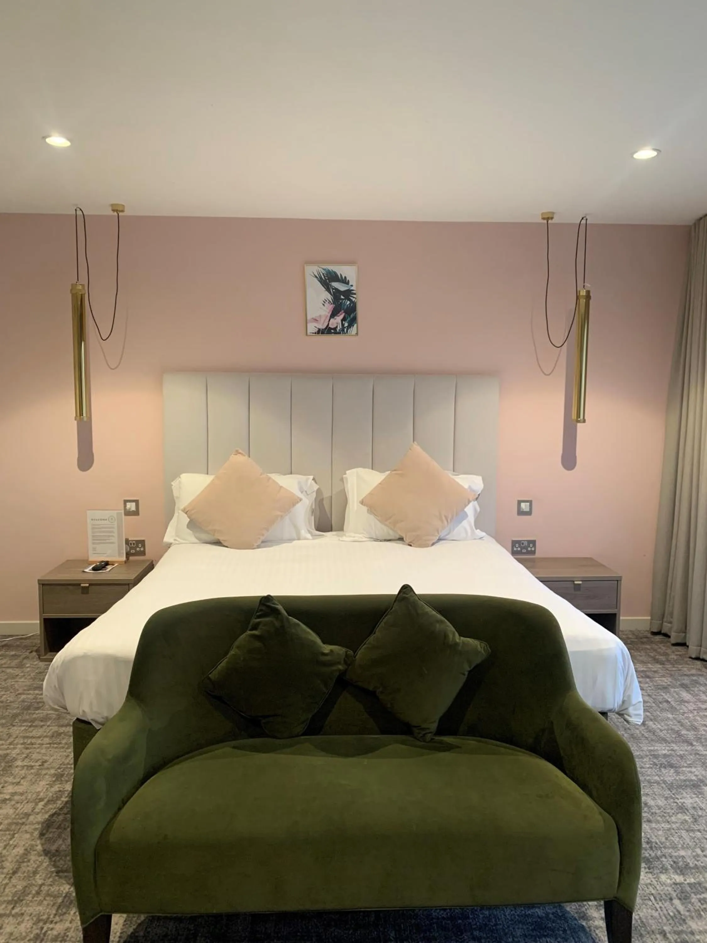 Bed in Hatherley Manor Hotel & Spa