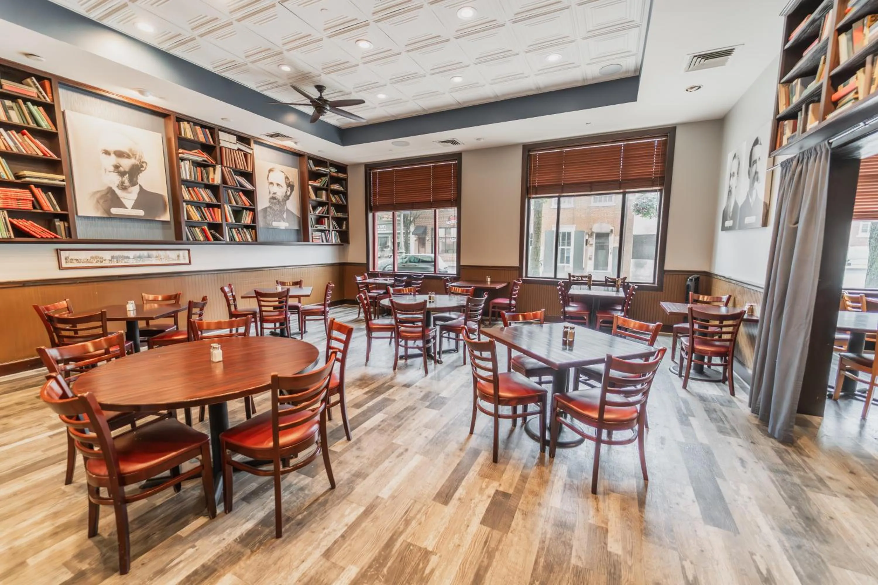 University Hotel & Suites Shippensburg, Trademark by Wyndham