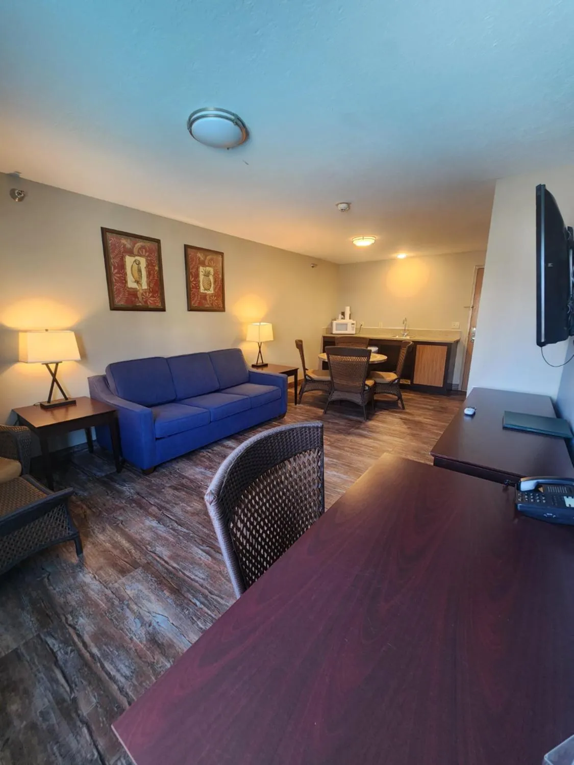 Seating area in Put-in-Bay Resort & Conference Center