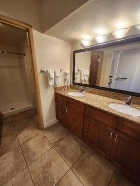 Bathroom in Put-in-Bay Resort & Conference Center