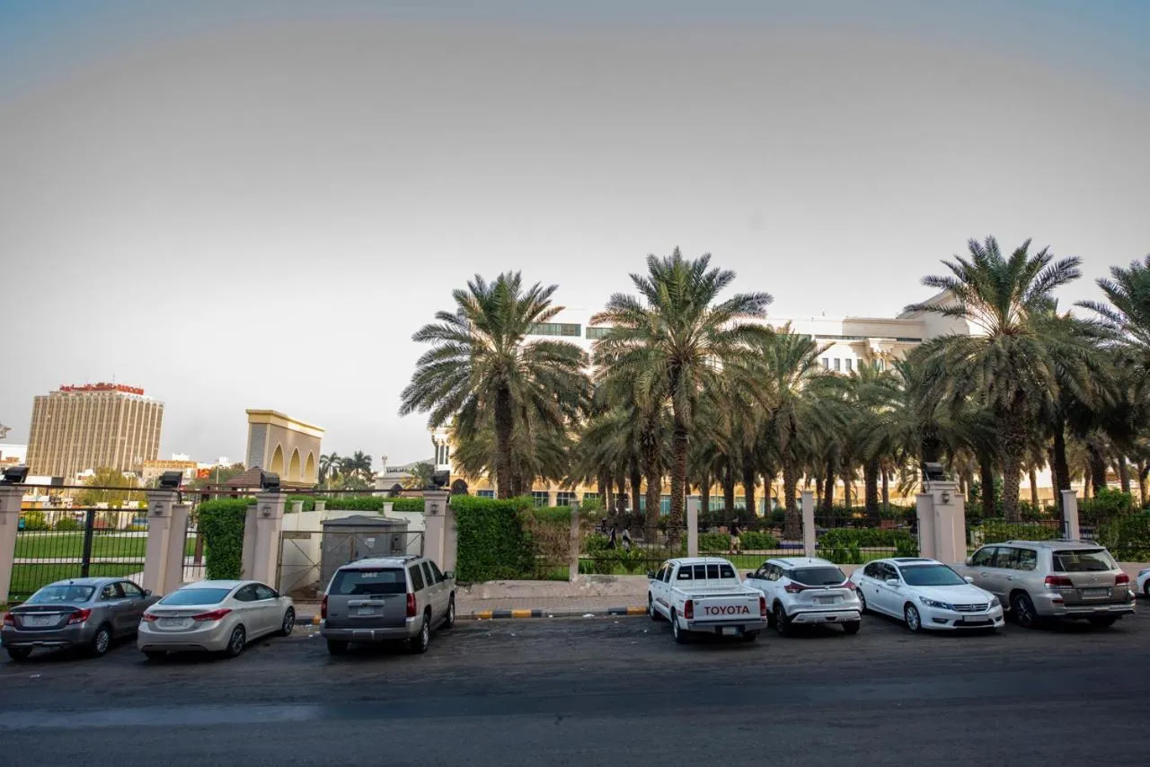 Property building in Paradise Inn Jeddah Hotel