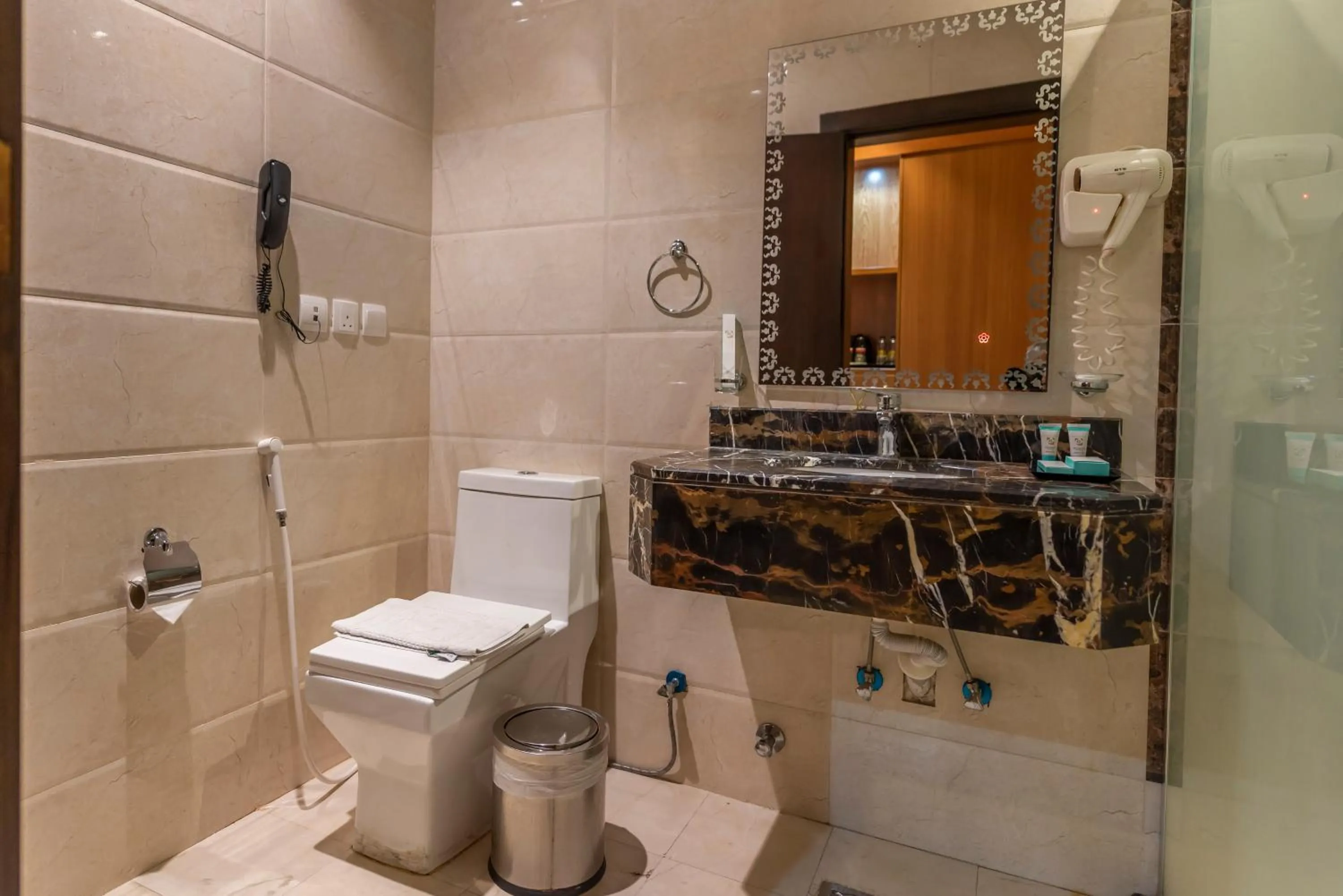 Toilet in Paradise Inn Jeddah Hotel