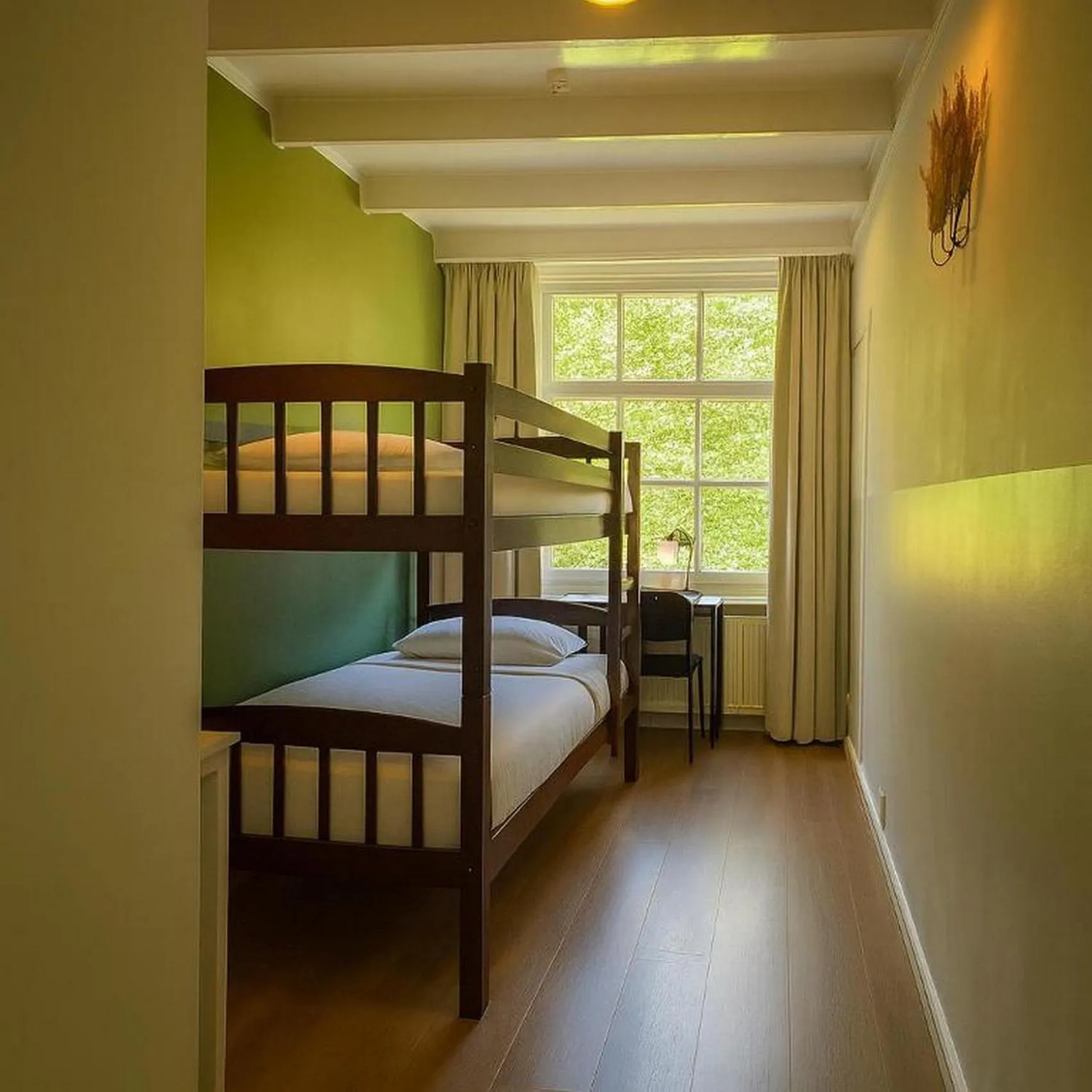 Bedroom, Bed in Hotel Prinsenhof Amsterdam