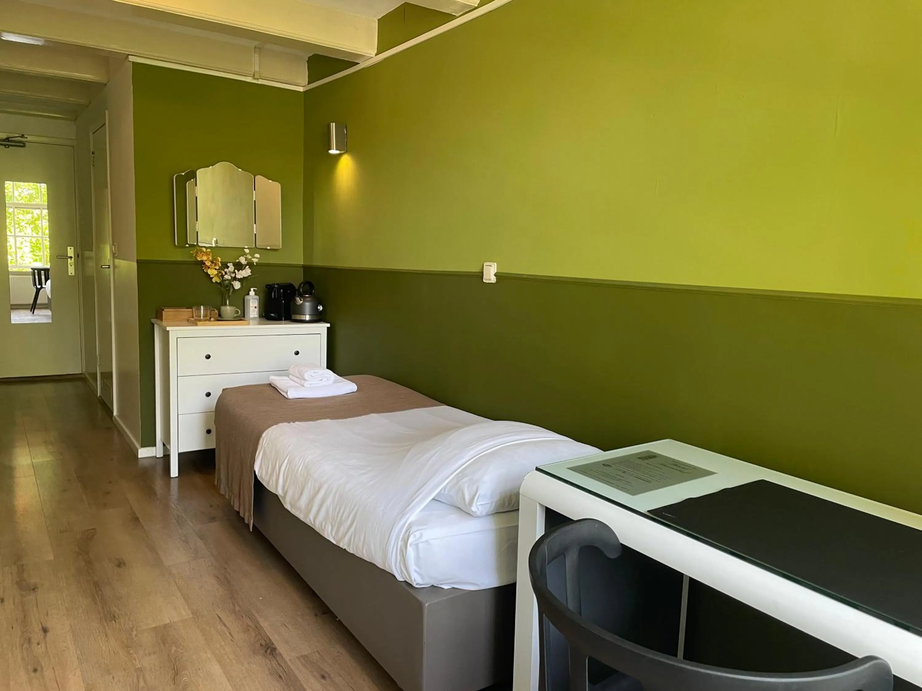 Single Room in Hotel Prinsenhof Amsterdam