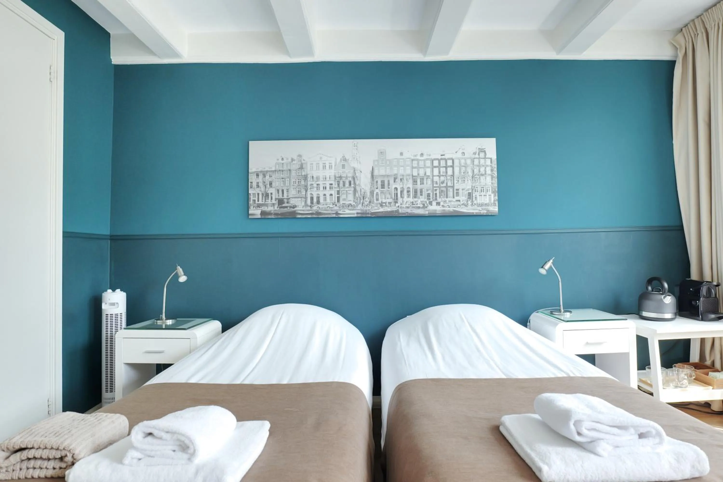 Bedroom, Bed in Hotel Prinsenhof Amsterdam