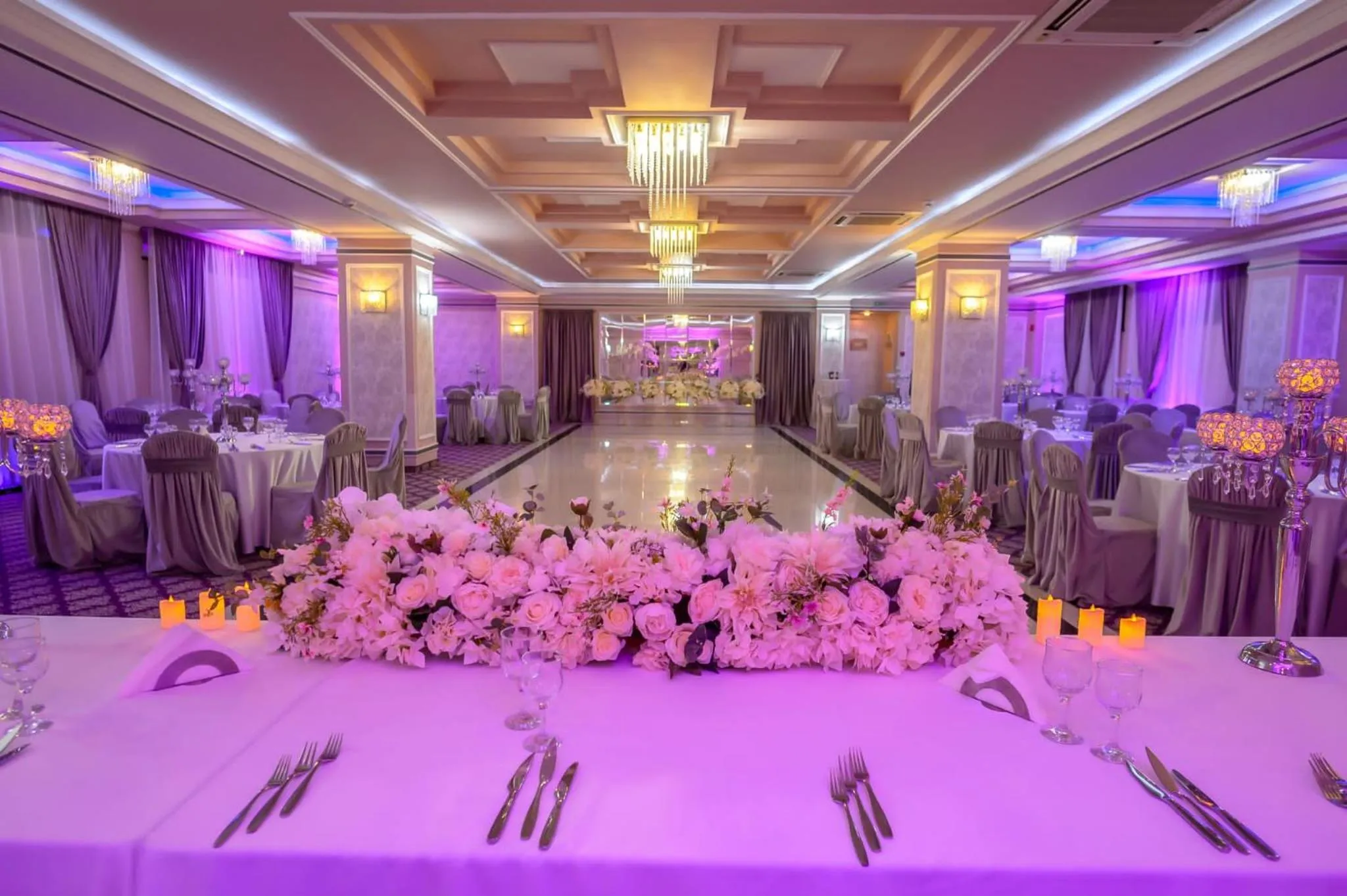 Restaurant/places to eat in Hotel Nevada