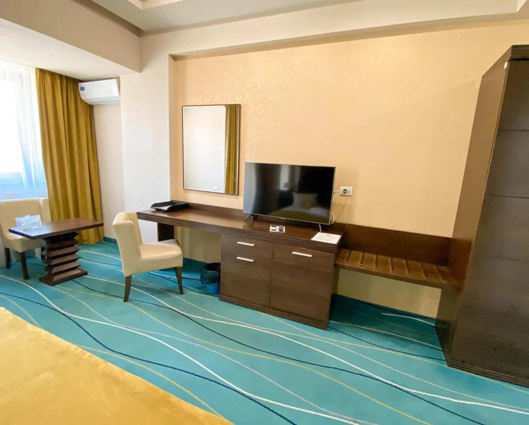 TV and multimedia in Hotel Nevada