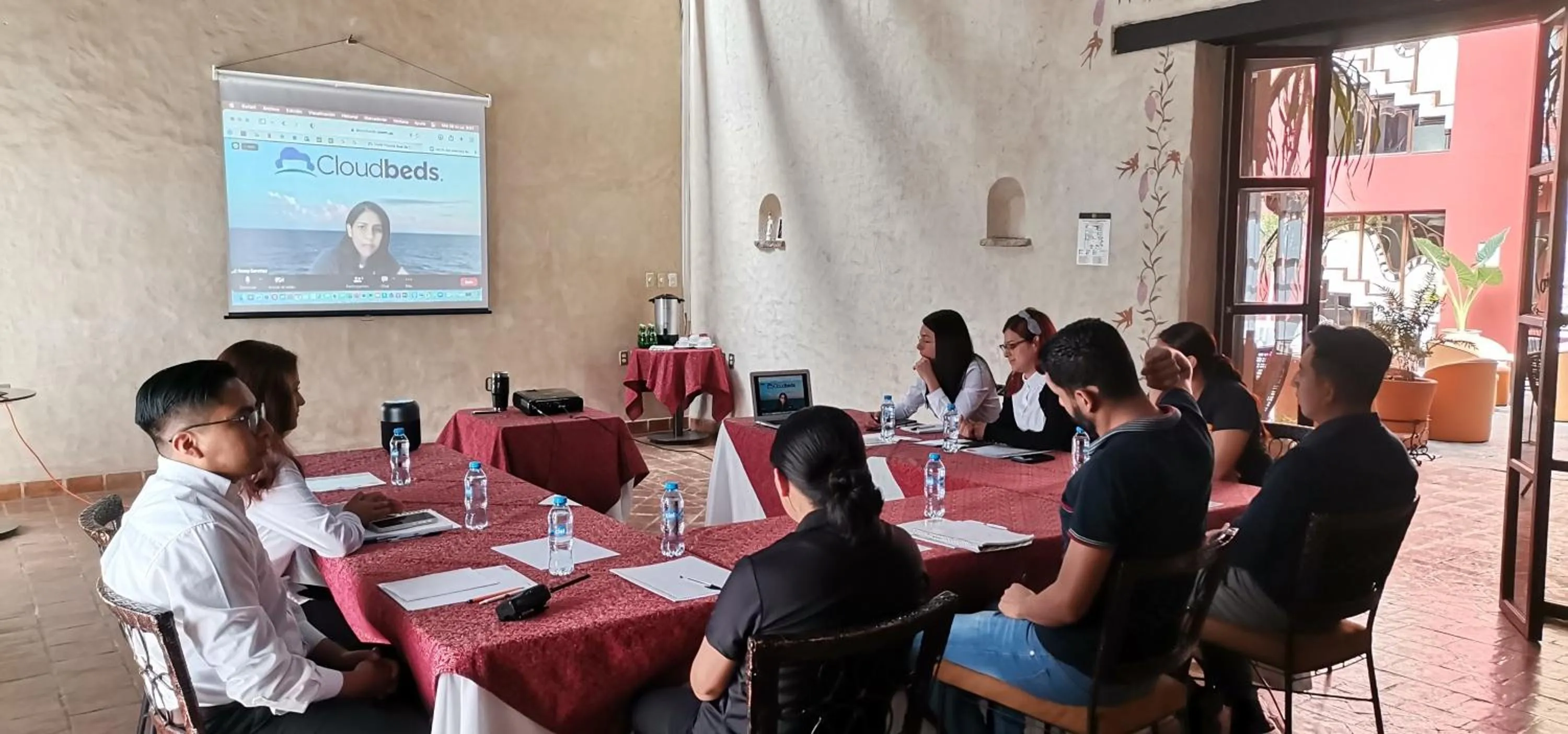 Communal lounge/ TV room in Posada Real de Chiapas