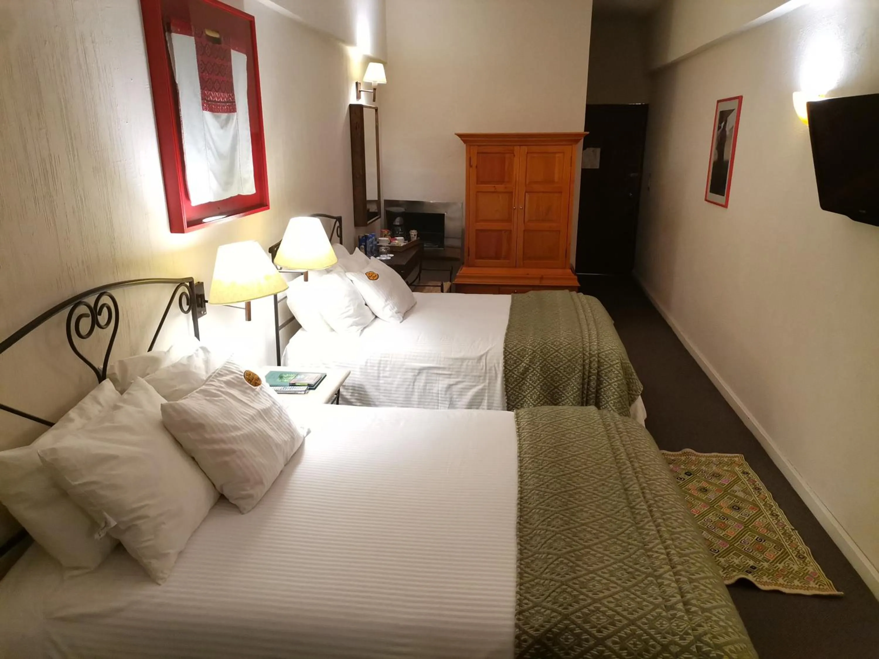 Photo of the whole room, Bed in Posada Real de Chiapas